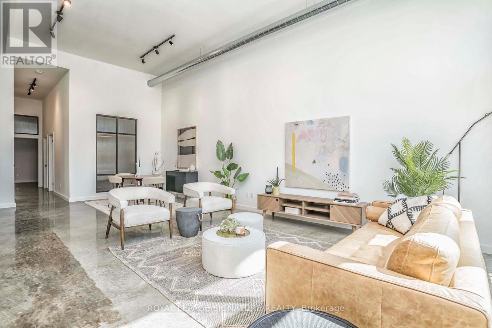 1 - 36 Geary Avenue, Toronto (Wychwood), Ontario  M6H 2B4 - Photo 2 - C13055098