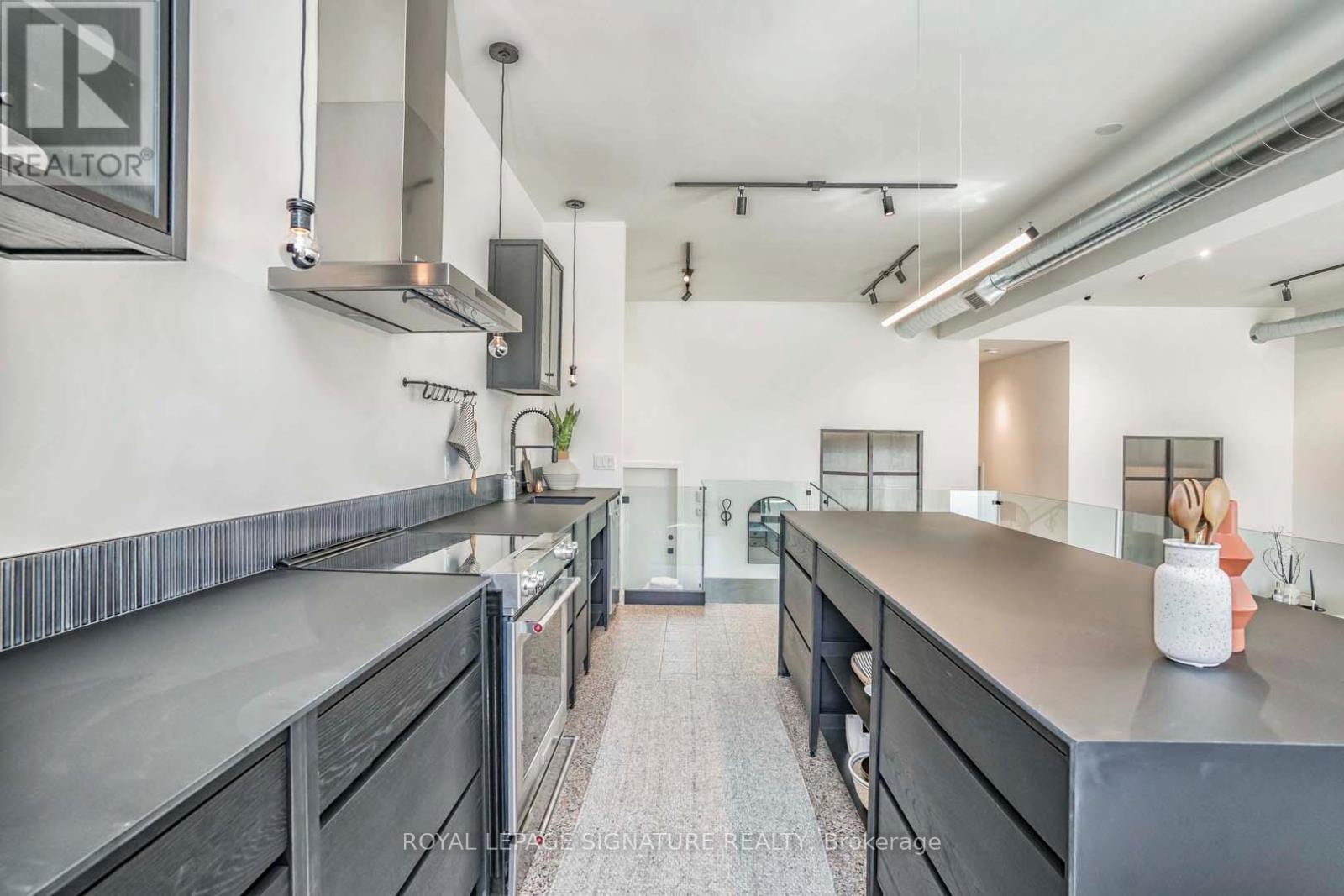 1 - 36 Geary Avenue, Toronto (Wychwood), Ontario  M6H 2B4 - Photo 20 - C13055098