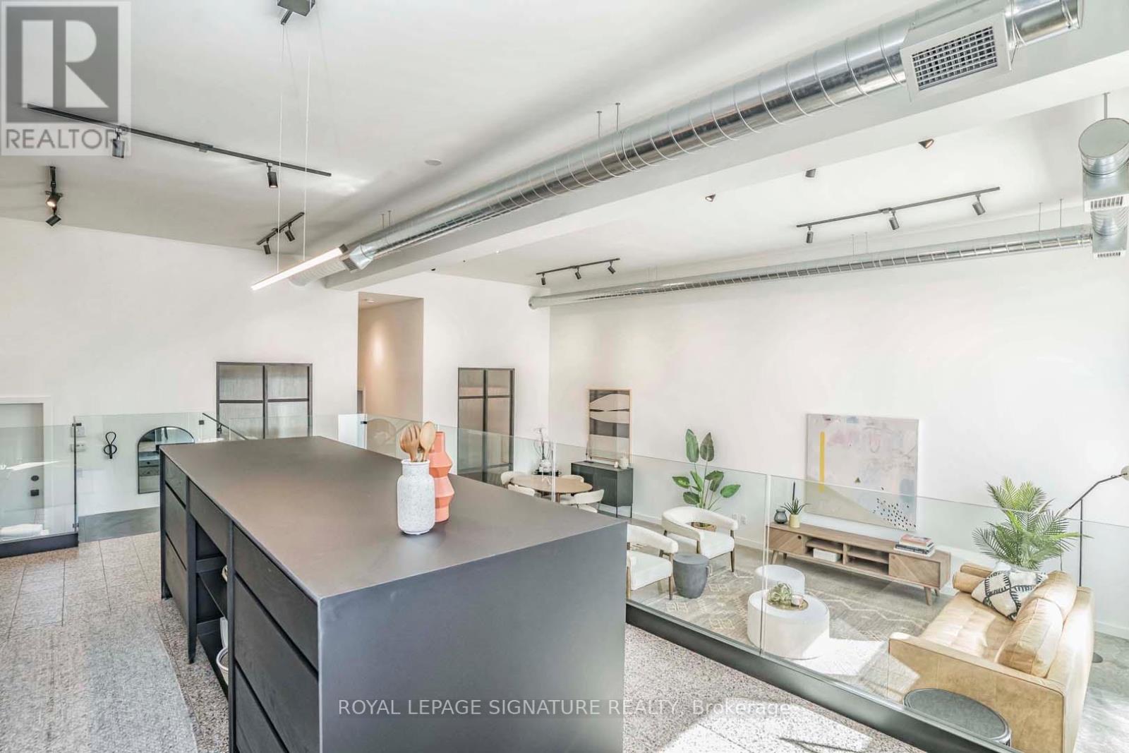 1 - 36 Geary Avenue, Toronto (Wychwood), Ontario  M6H 2B4 - Photo 21 - C13055098