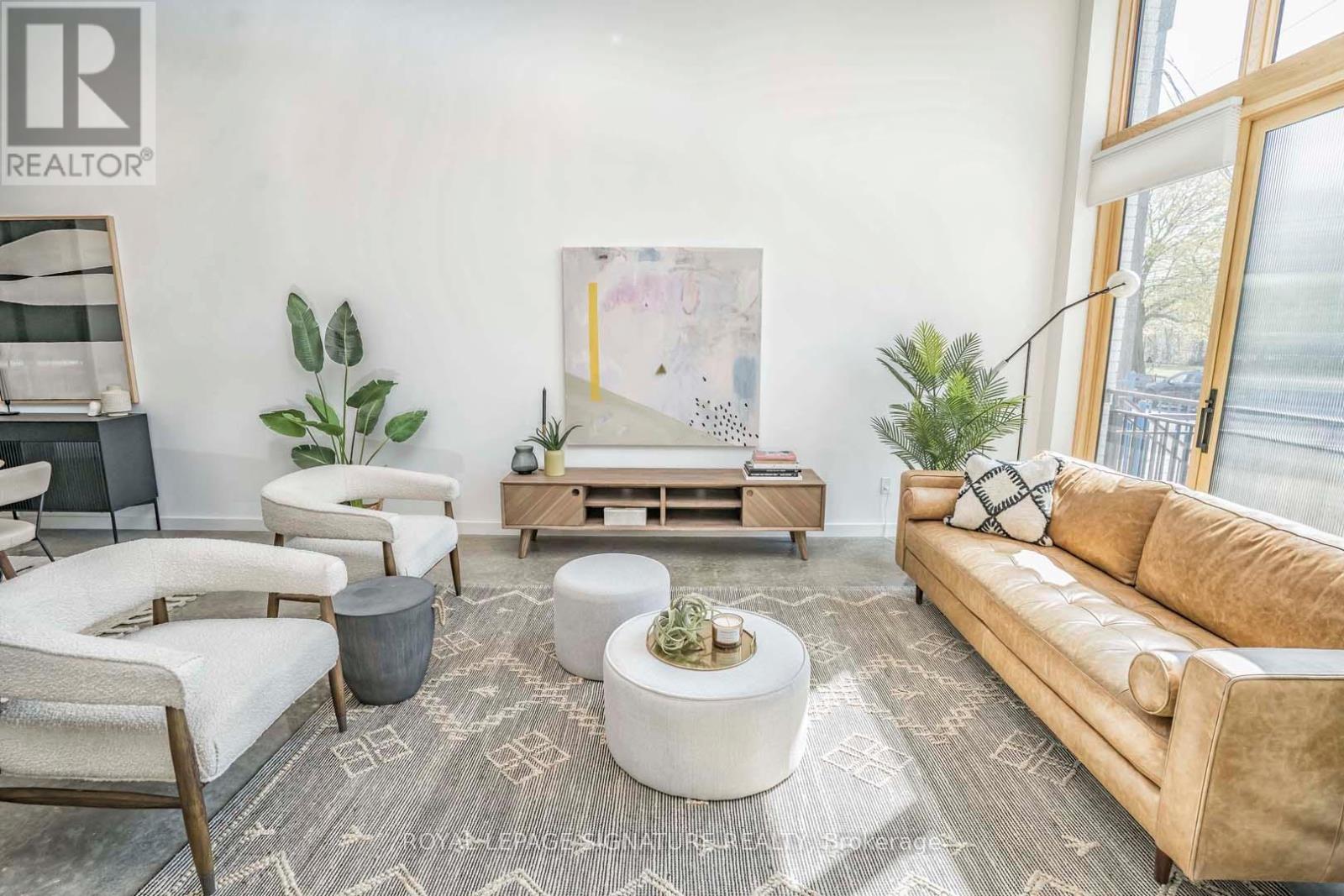 1 - 36 Geary Avenue, Toronto (Wychwood), Ontario  M6H 2B4 - Photo 3 - C13055098