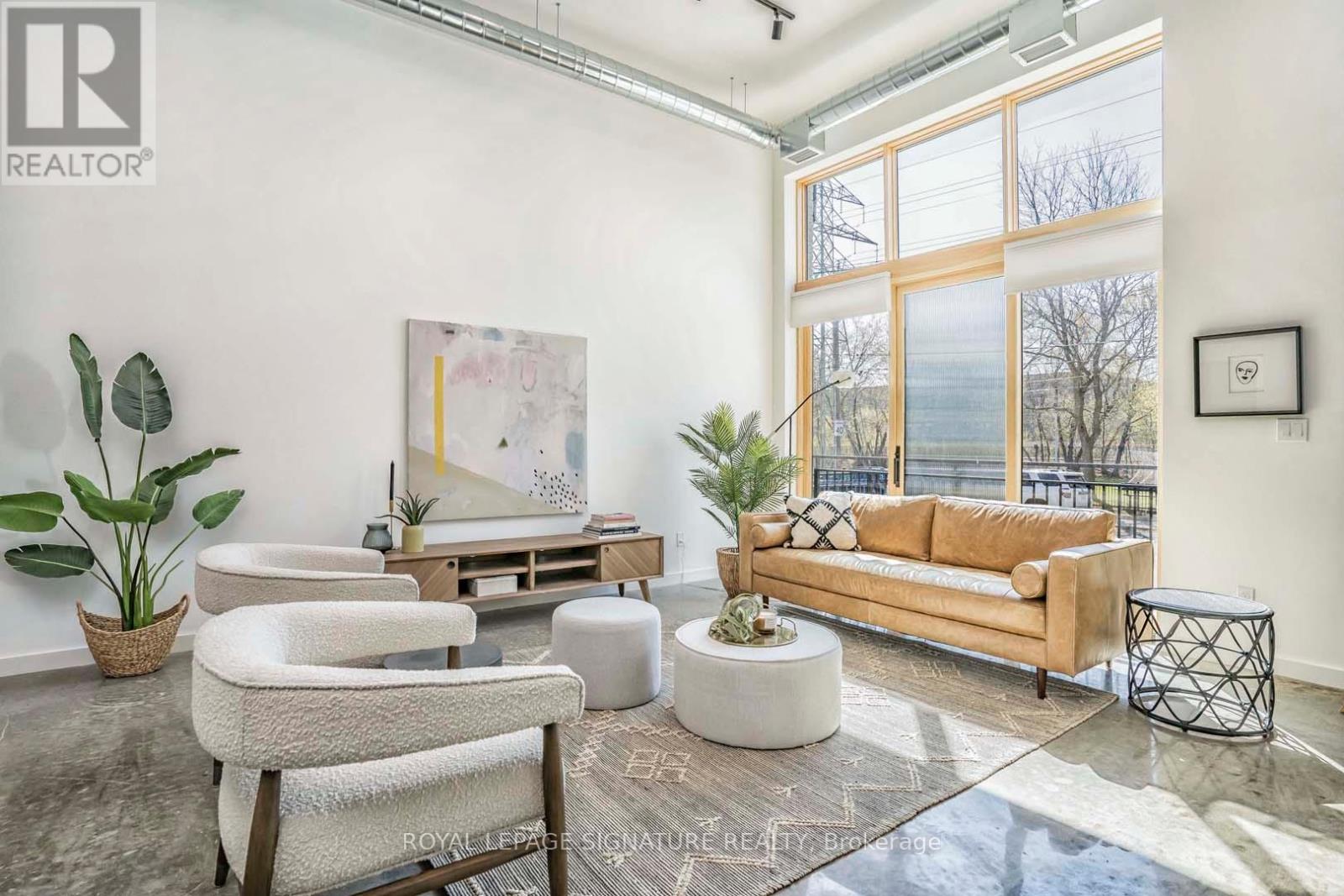 1 - 36 Geary Avenue, Toronto (Wychwood), Ontario  M6H 2B4 - Photo 4 - C13055098