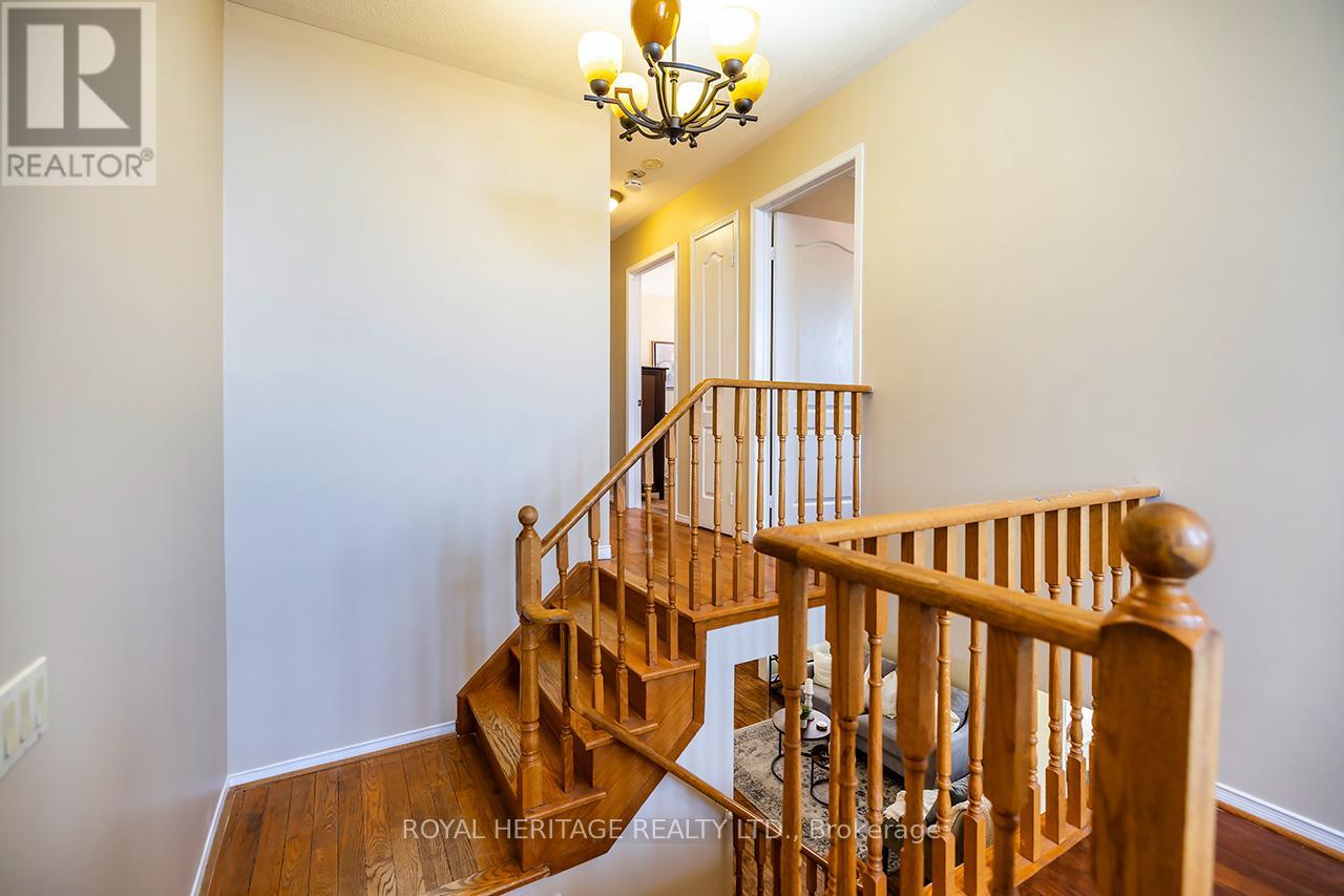 1834 Nordane Drive, Pickering, Ontario  L1V 6Z7 - Photo 19 - E13054914