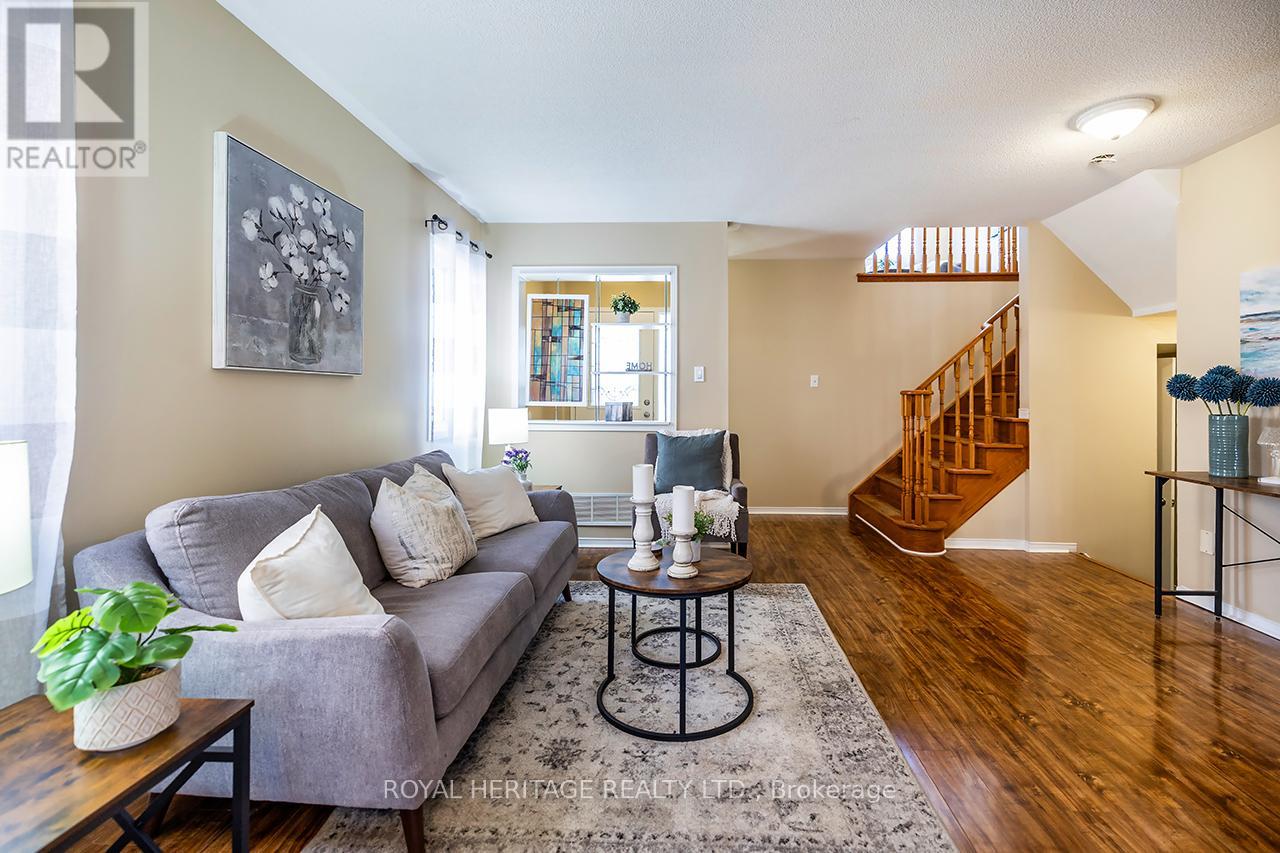 1834 Nordane Drive, Pickering, Ontario  L1V 6Z7 - Photo 5 - E13054914