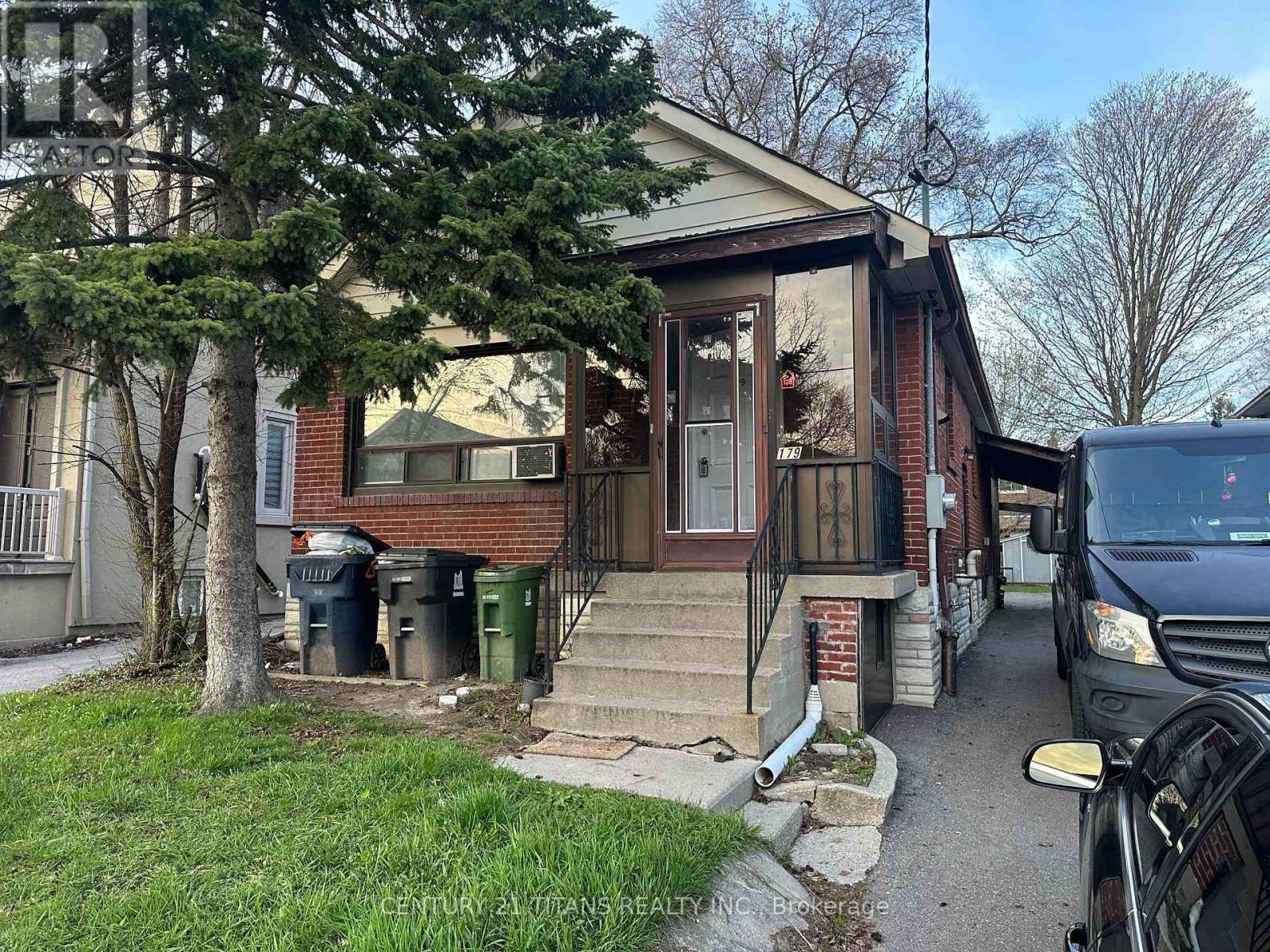 MAIN - 179 KENNEDY ROAD, Toronto, Ontario