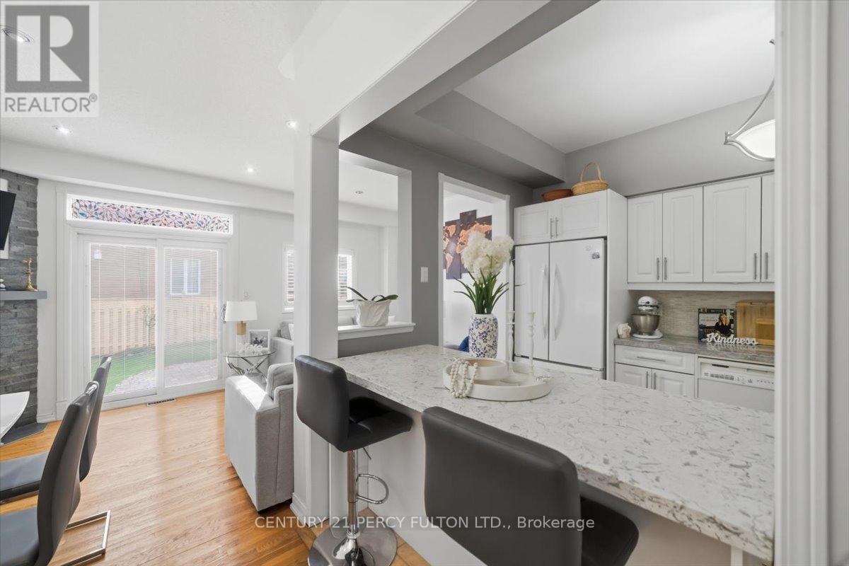 1991 Treetop Way, Pickering, Ontario  L1V 7C8 - Photo 7 - E13054994