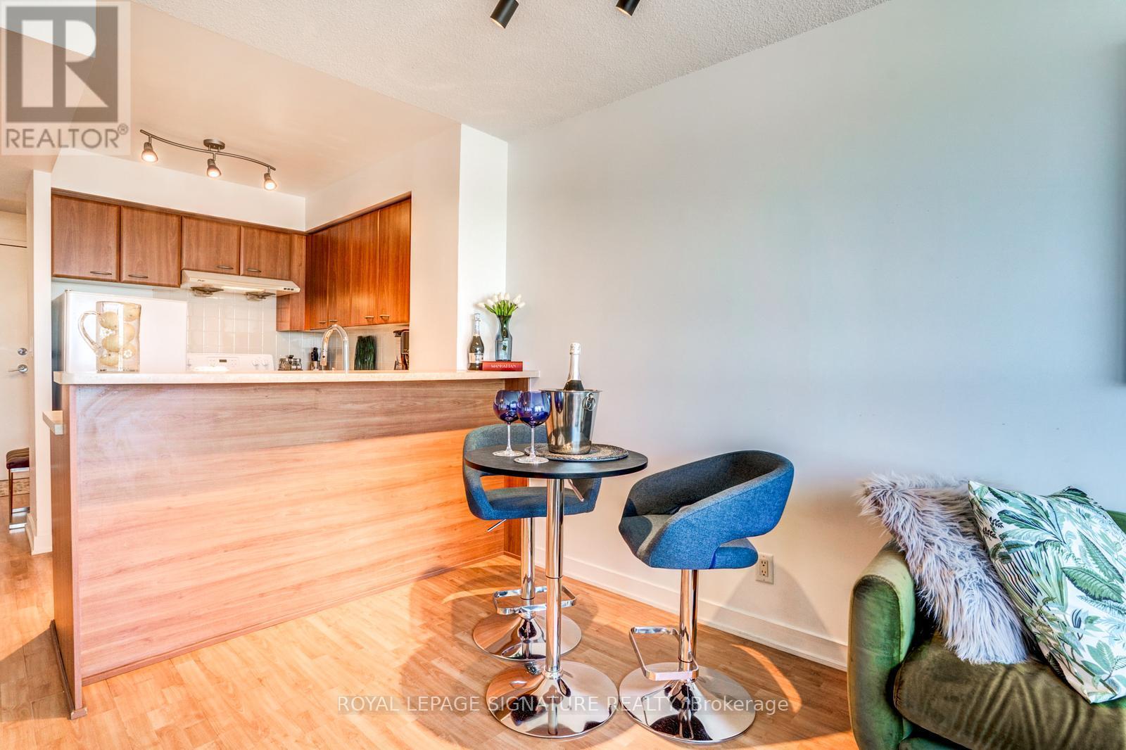 1203 - 36 Lee Centre Drive, Toronto, Ontario  M1H 3K2 - Photo 8 - E13055000