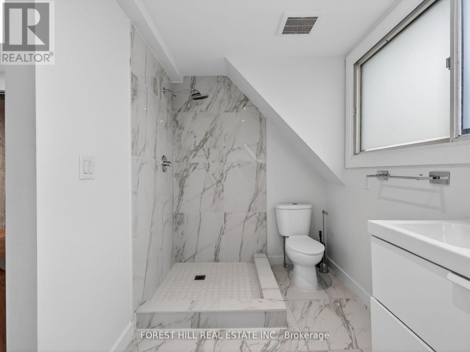 1111 College Street, Toronto, Ontario  M6H 1B4 - Photo 34 - C13054290