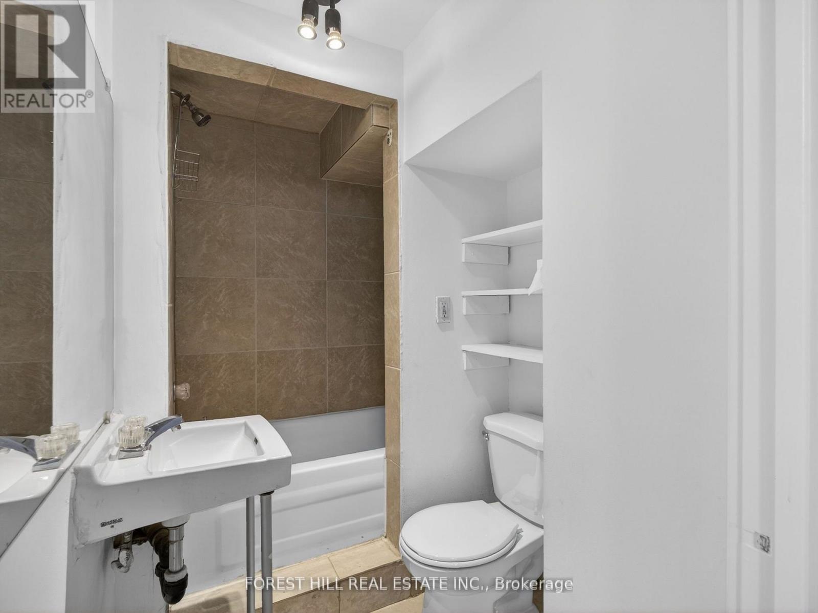 1111 College Street, Toronto, Ontario  M6H 1B4 - Photo 43 - C13054290