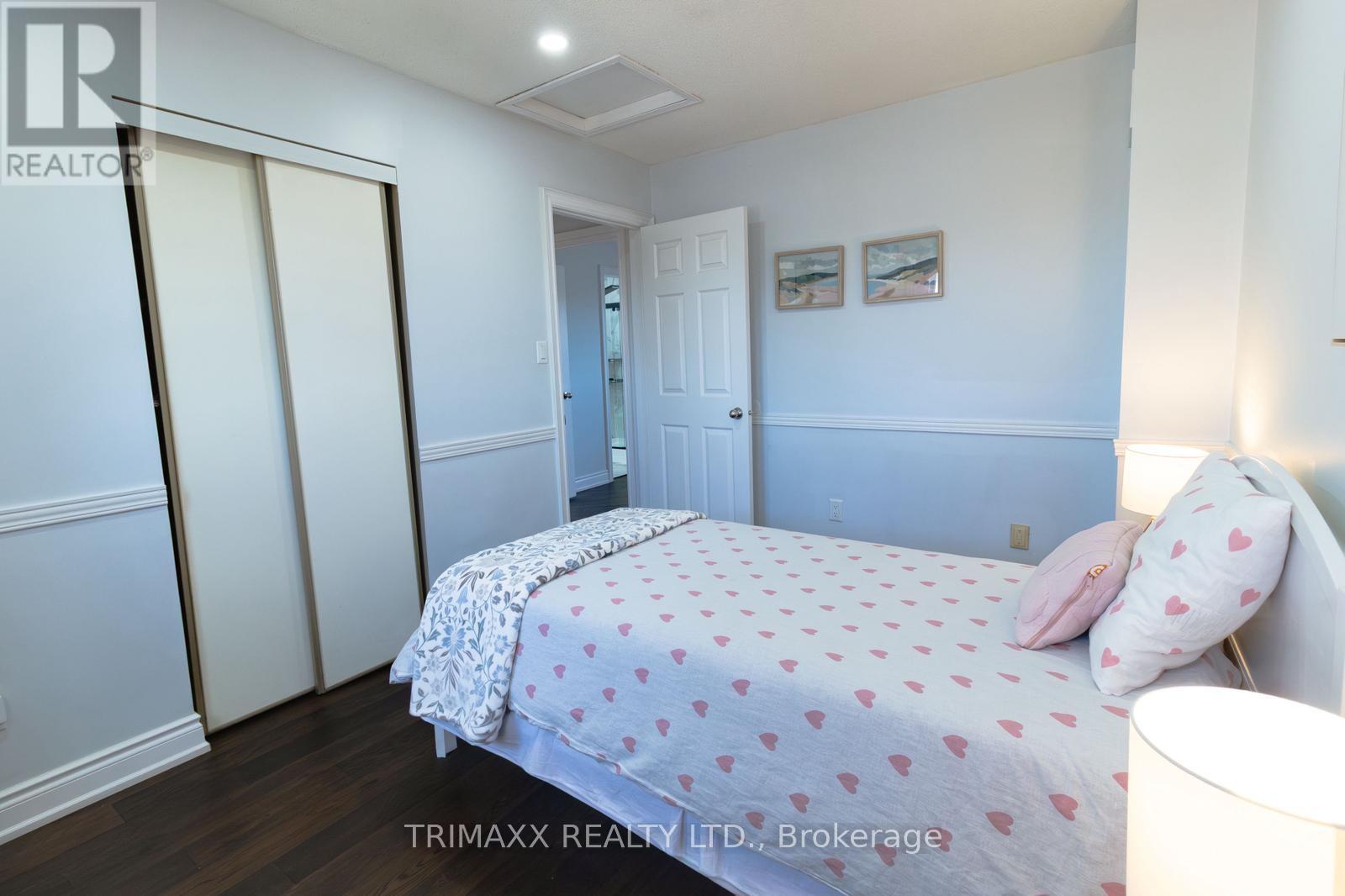 92 Hartrick Place, Whitby, Ontario  L1R 2C3 - Photo 21 - E13054688