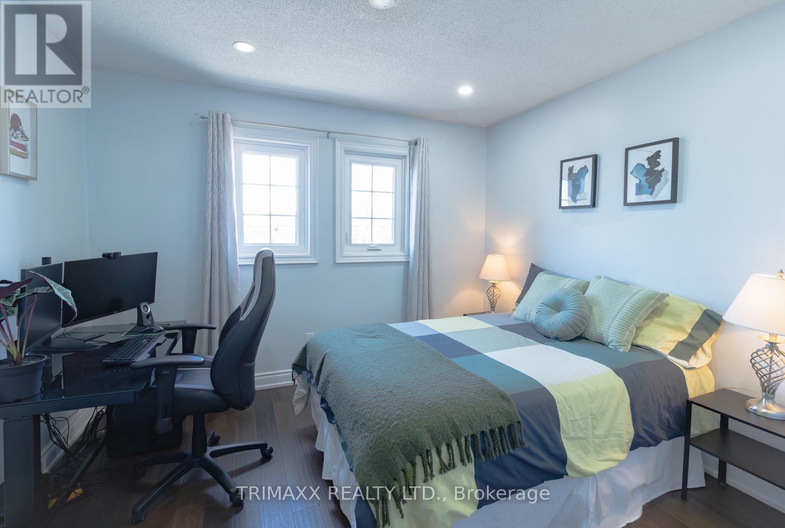 92 Hartrick Place, Whitby, Ontario  L1R 2C3 - Photo 15 - E13054688