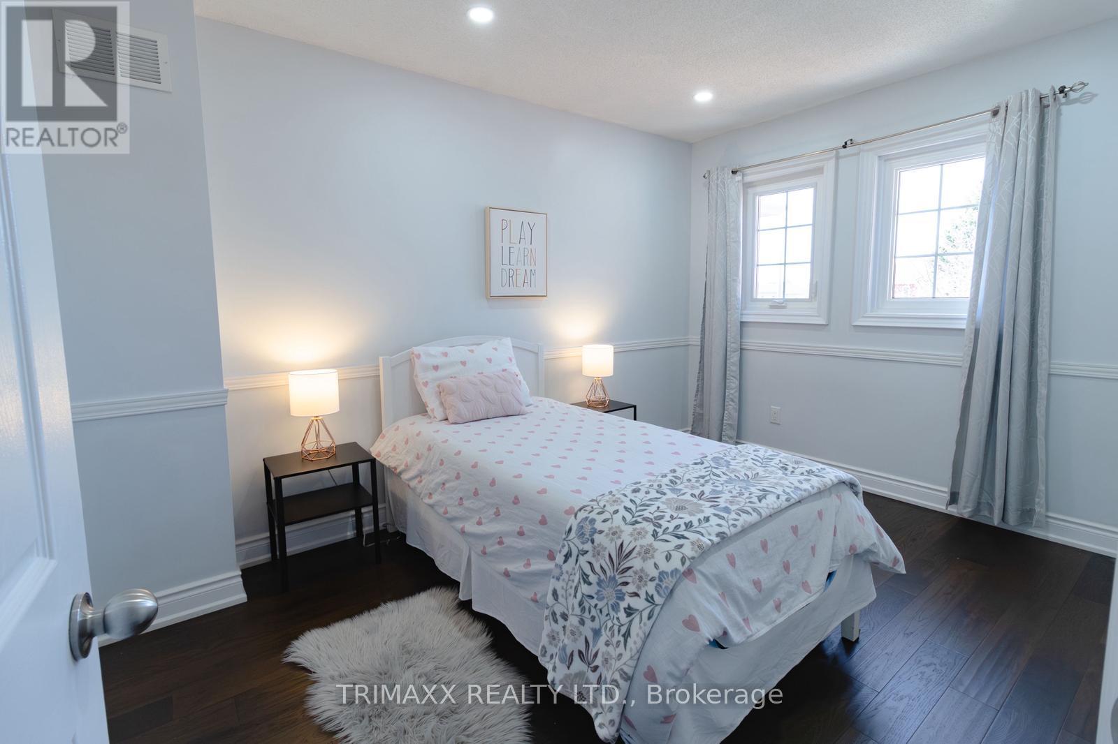 92 Hartrick Place, Whitby, Ontario  L1R 2C3 - Photo 22 - E13054688