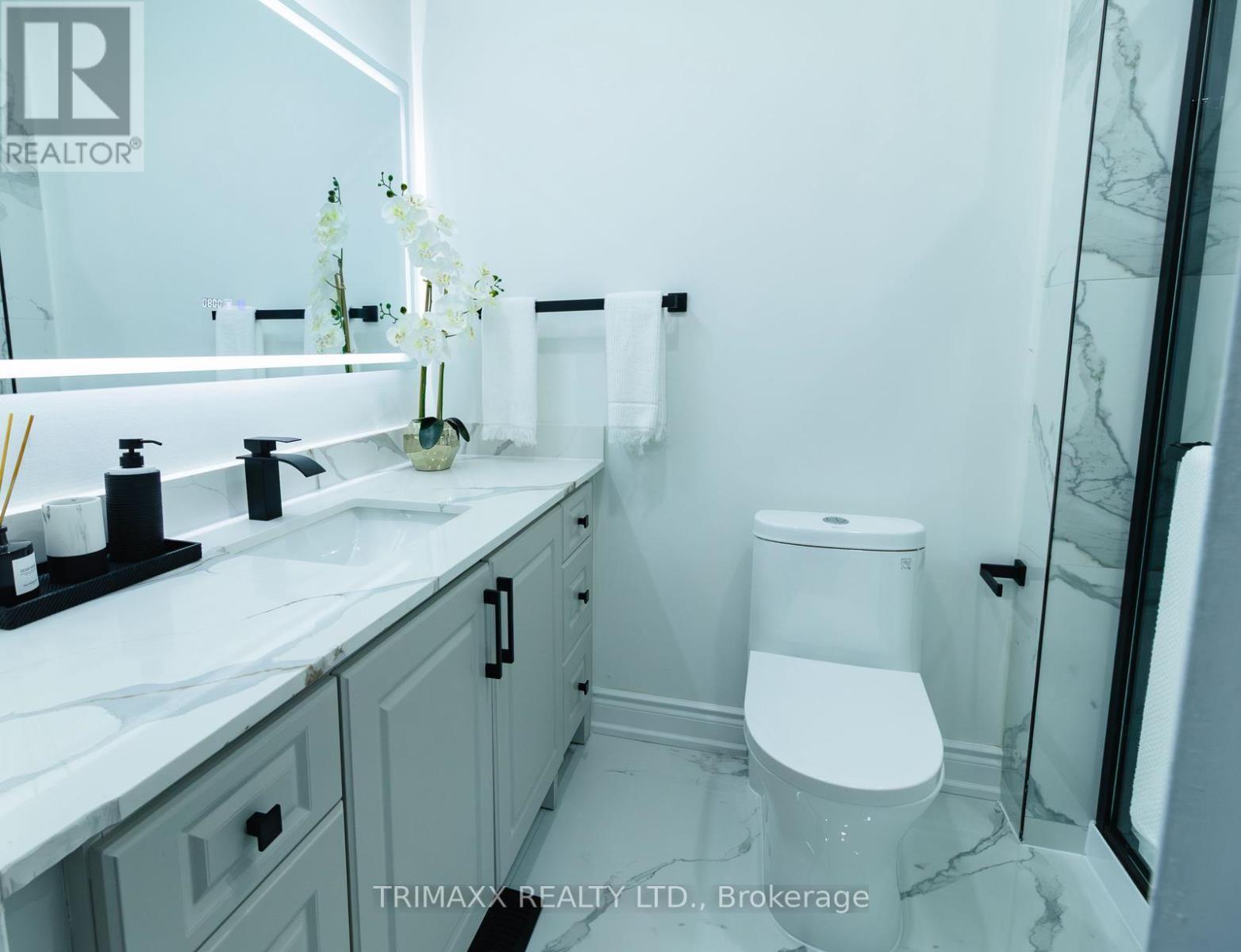 92 Hartrick Place, Whitby, Ontario  L1R 2C3 - Photo 27 - E13054688