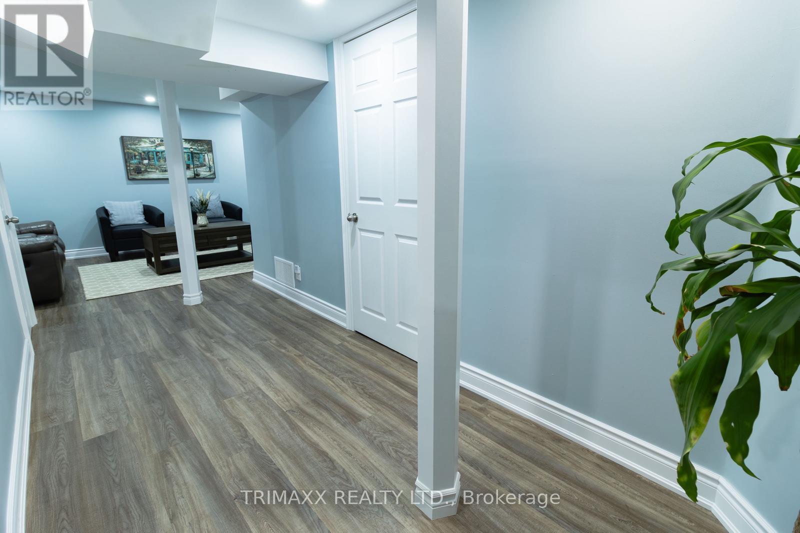 92 Hartrick Place, Whitby, Ontario  L1R 2C3 - Photo 32 - E13054688