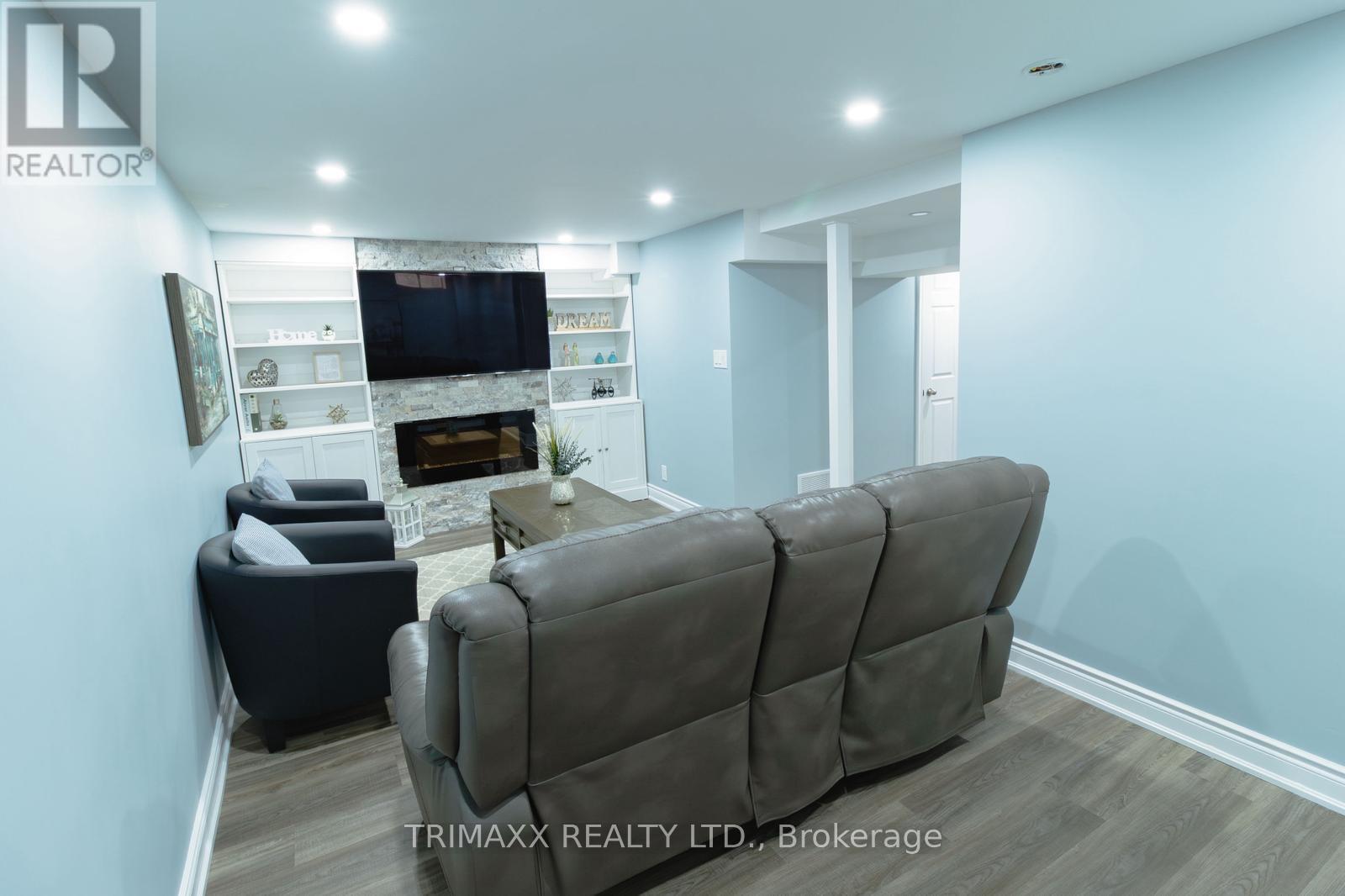 92 Hartrick Place, Whitby, Ontario  L1R 2C3 - Photo 42 - E13054688