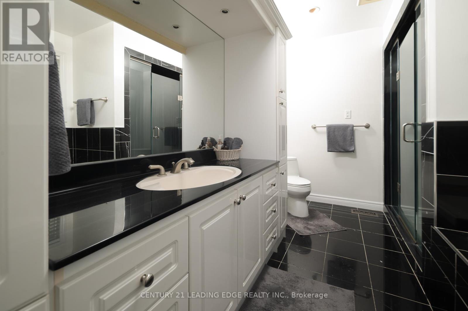 5048 William Street, Pickering, Ontario  L1Y 1B2 - Photo 38 - E13054880