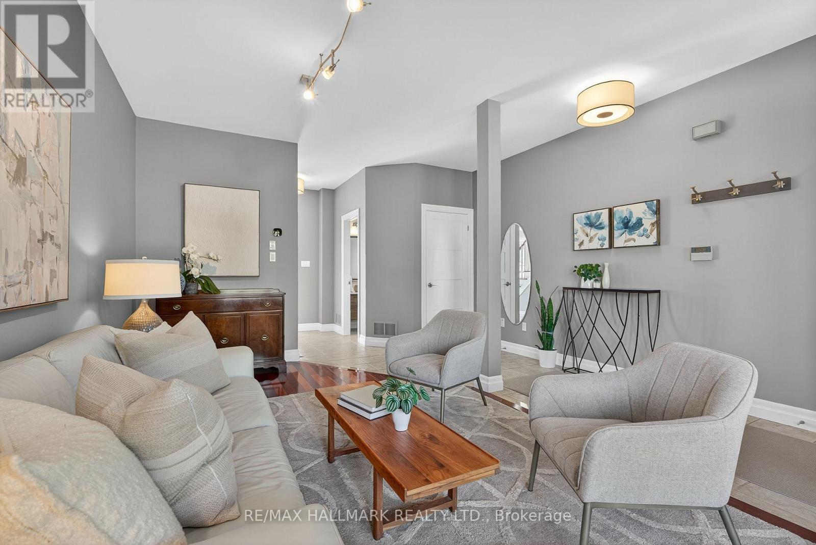 12 Forest Manor Place, Markham, Ontario  L6E 1E7 - Photo 4 - N13054938