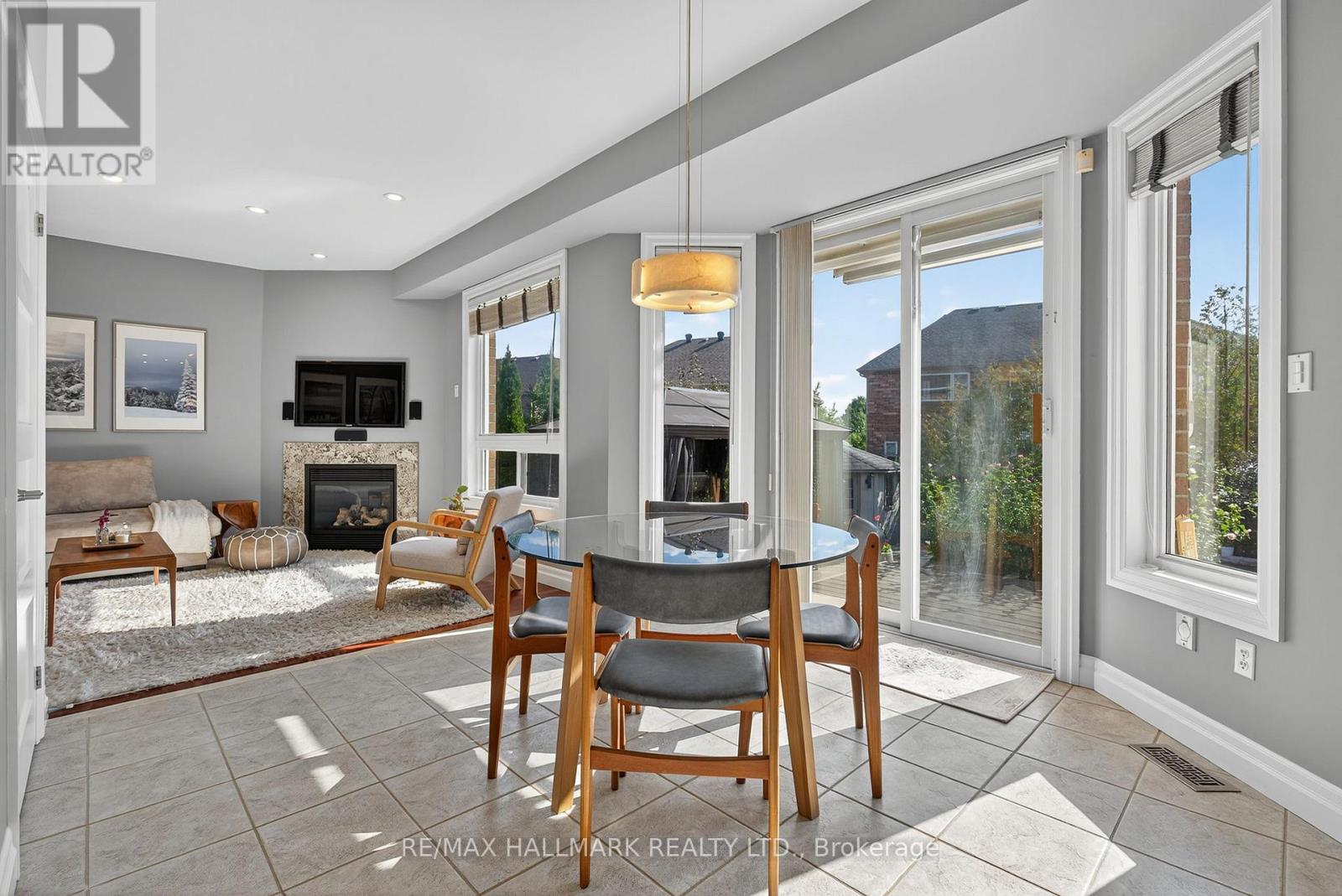 12 Forest Manor Place, Markham, Ontario  L6E 1E7 - Photo 5 - N13054938