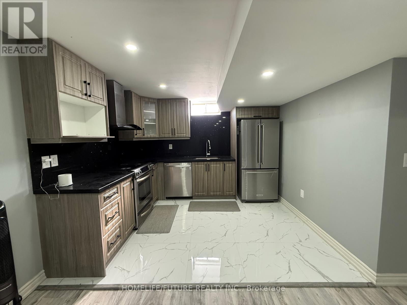 Bsmt - 19 Fairlee Circle, Whitchurch-Stouffville (Stouffville), Ontario  L4A 0V3 - Photo 4 - N13054976