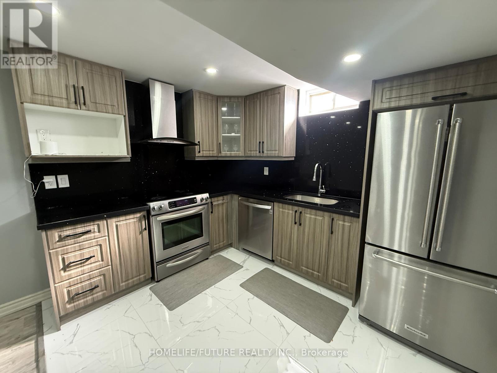 Bsmt - 19 Fairlee Circle, Whitchurch-Stouffville (Stouffville), Ontario  L4A 0V3 - Photo 5 - N13054976