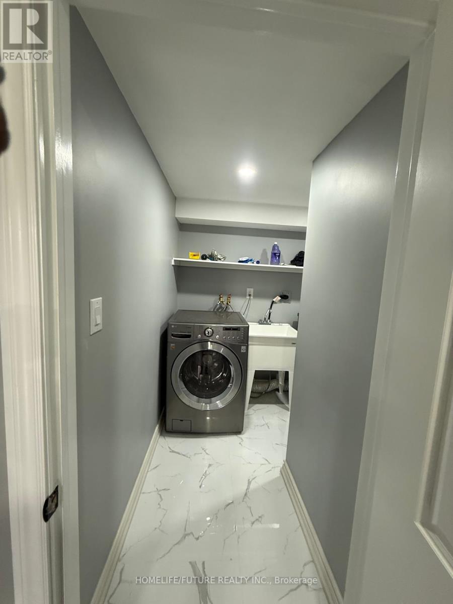 Bsmt - 19 Fairlee Circle, Whitchurch-Stouffville (Stouffville), Ontario  L4A 0V3 - Photo 7 - N13054976