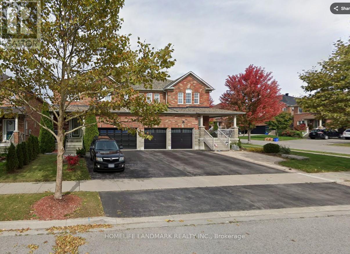 103 STARR CRESCENT, Aurora, Ontario