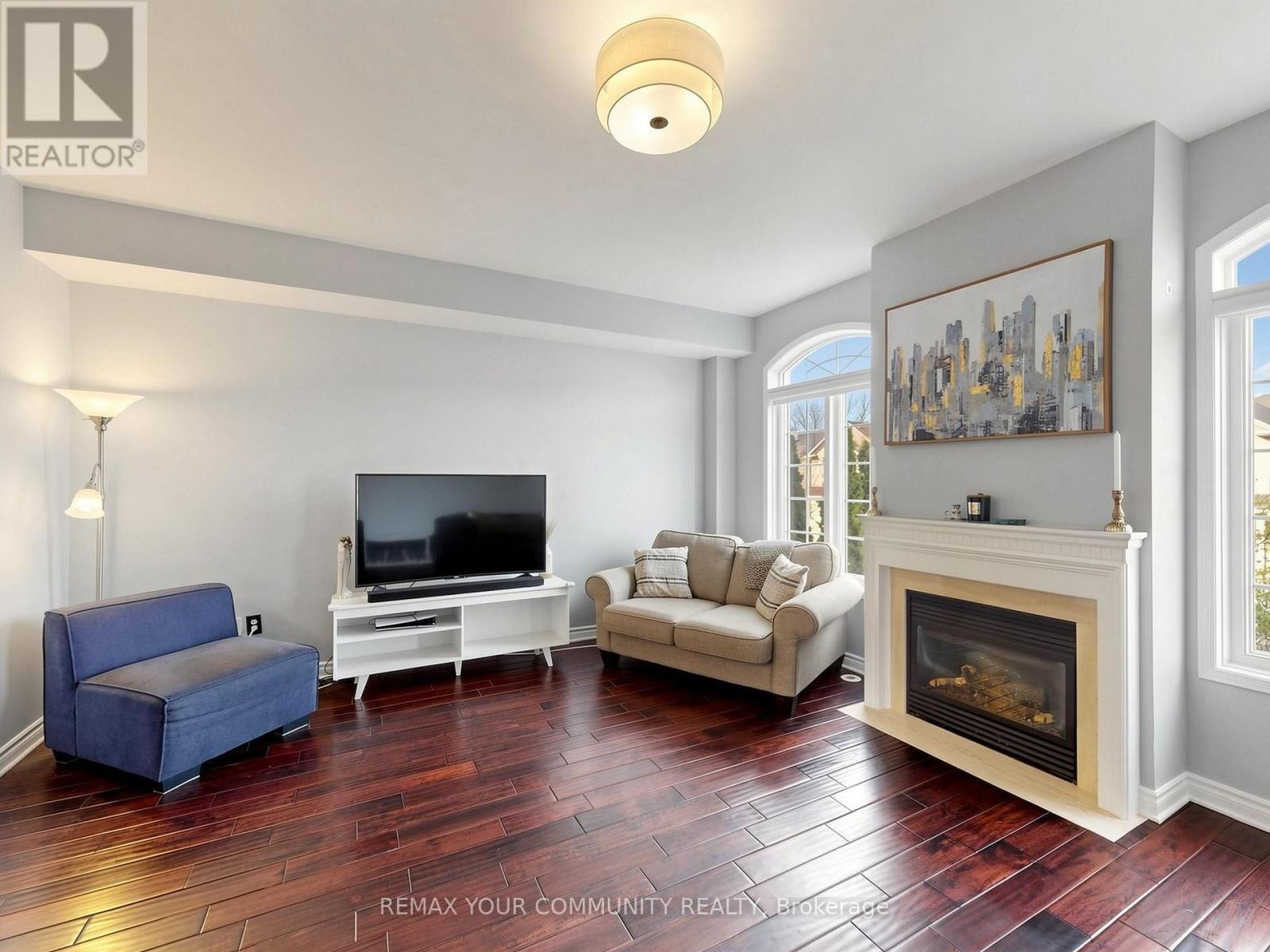 2327 Sutton Drive, Burlington, Ontario  L7L 6Y9 - Photo 10 - W13052756