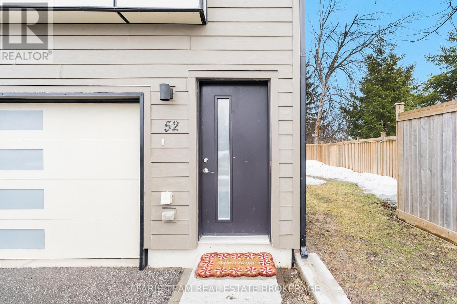 52 - 540 Essa Road, Barrie, Ontario  L4N 9E5 - Photo 2 - S13052144