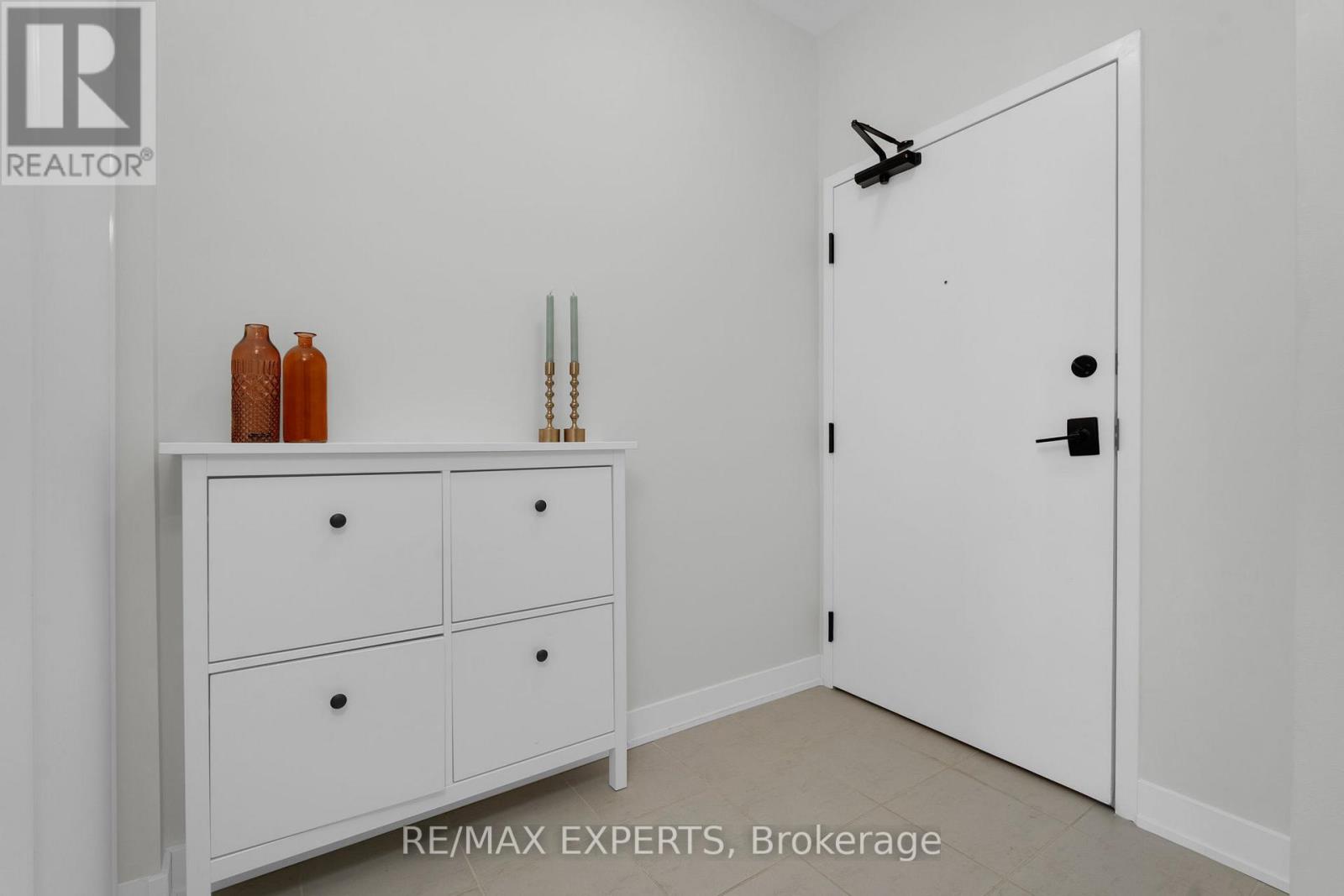 405 - 1 Chef Lane, Barrie, Ontario  L9J 0T1 - Photo 6 - S13054926