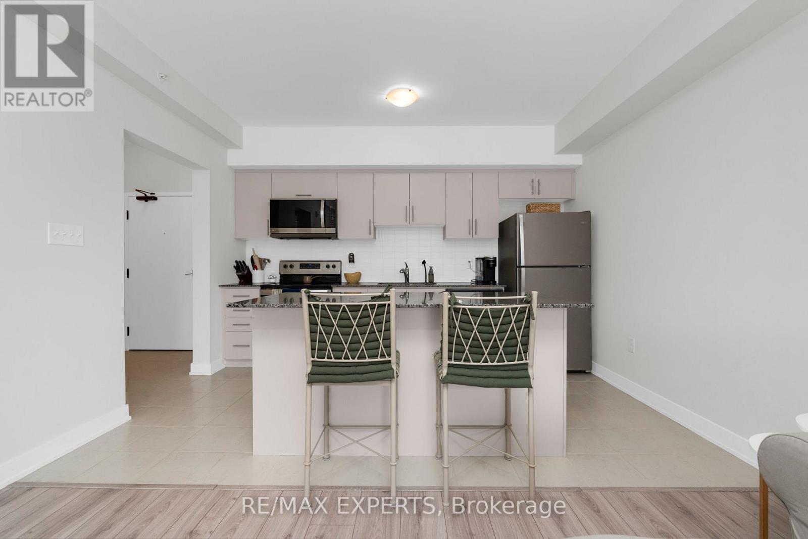 405 - 1 Chef Lane, Barrie, Ontario  L9J 0T1 - Photo 8 - S13054926