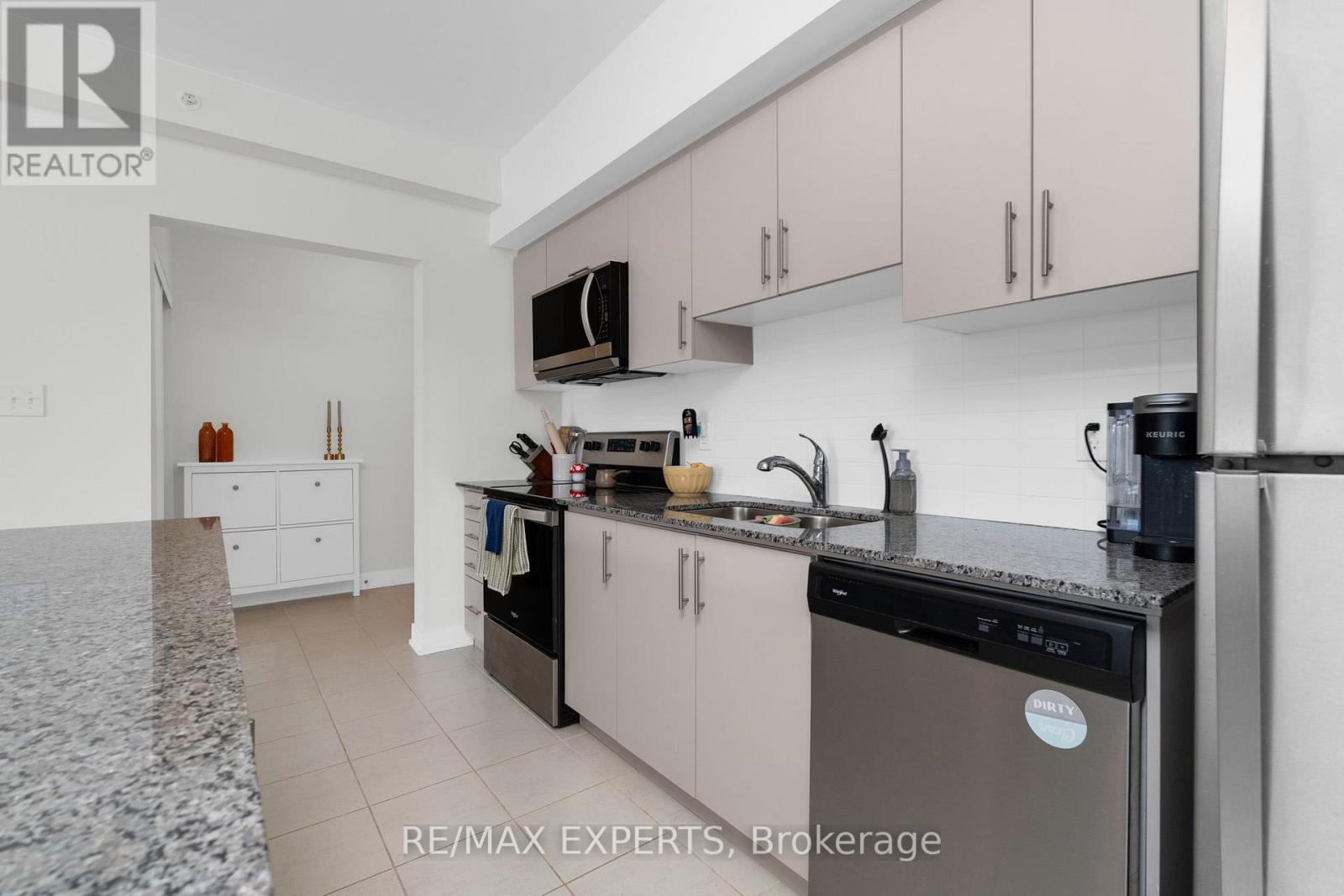 405 - 1 Chef Lane, Barrie, Ontario  L9J 0T1 - Photo 9 - S13054926