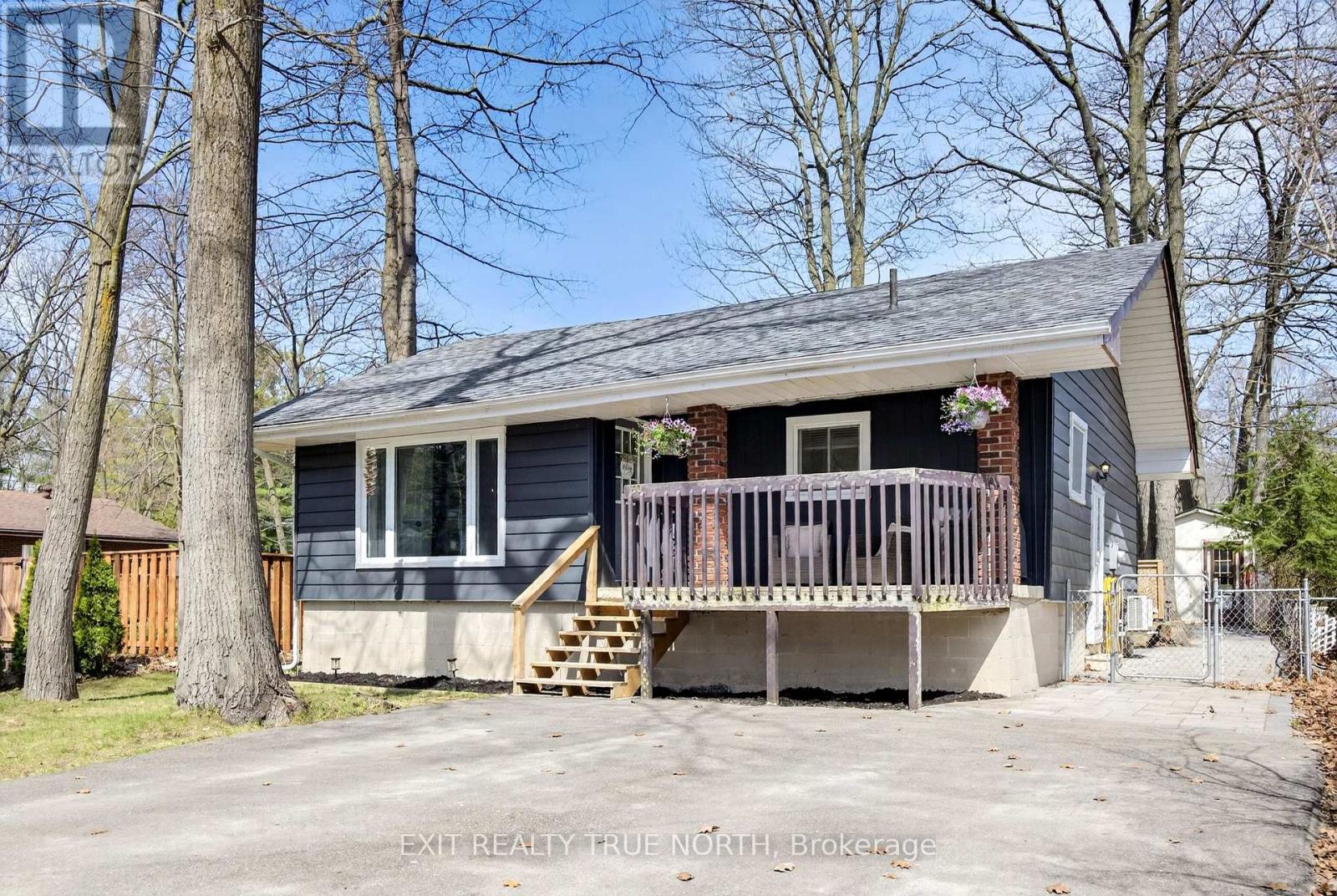 70 KNOX ROAD W, Wasaga Beach, Ontario