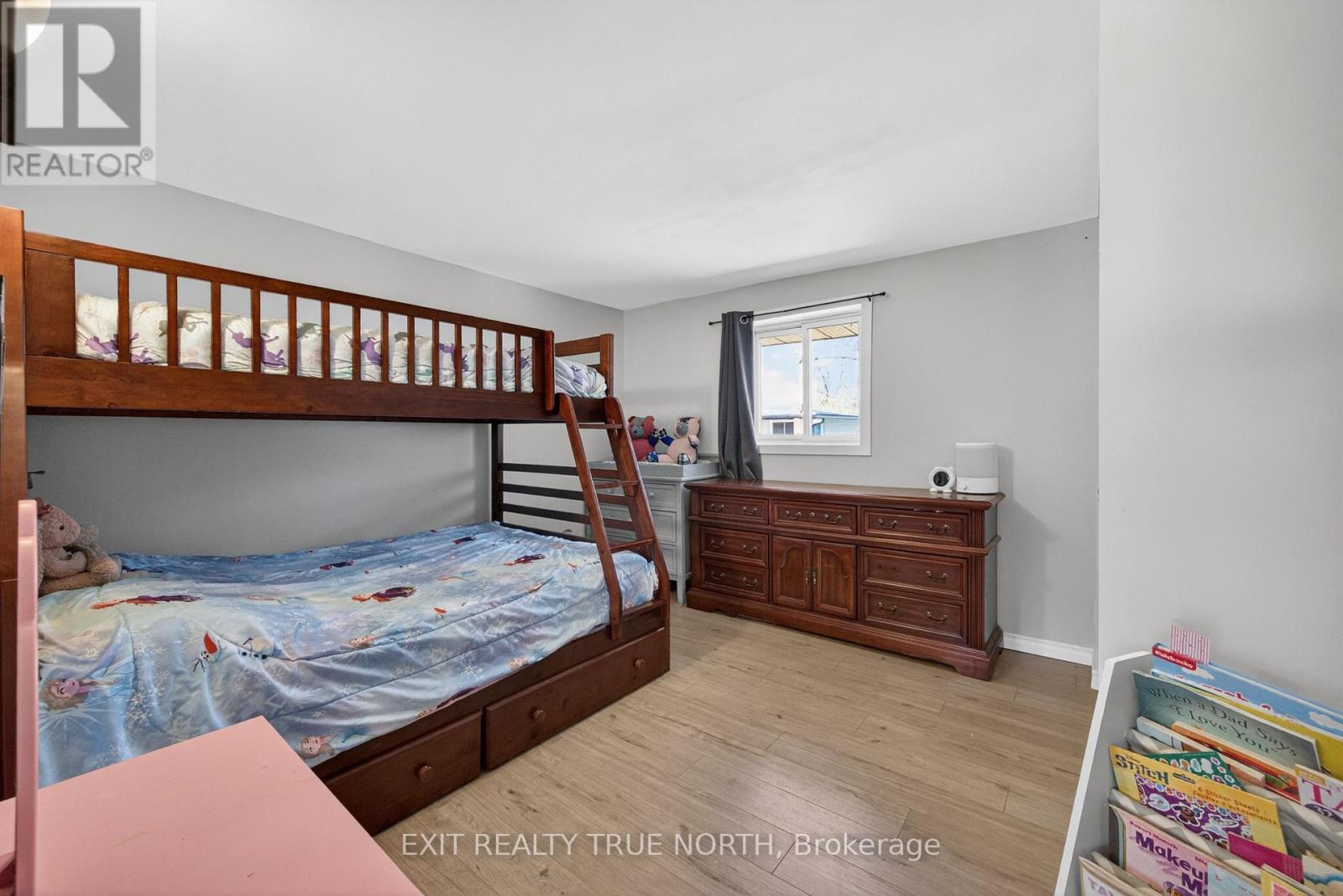 70 Knox Road W, Wasaga Beach, Ontario  L9Z 2A8 - Photo 10 - S13055020