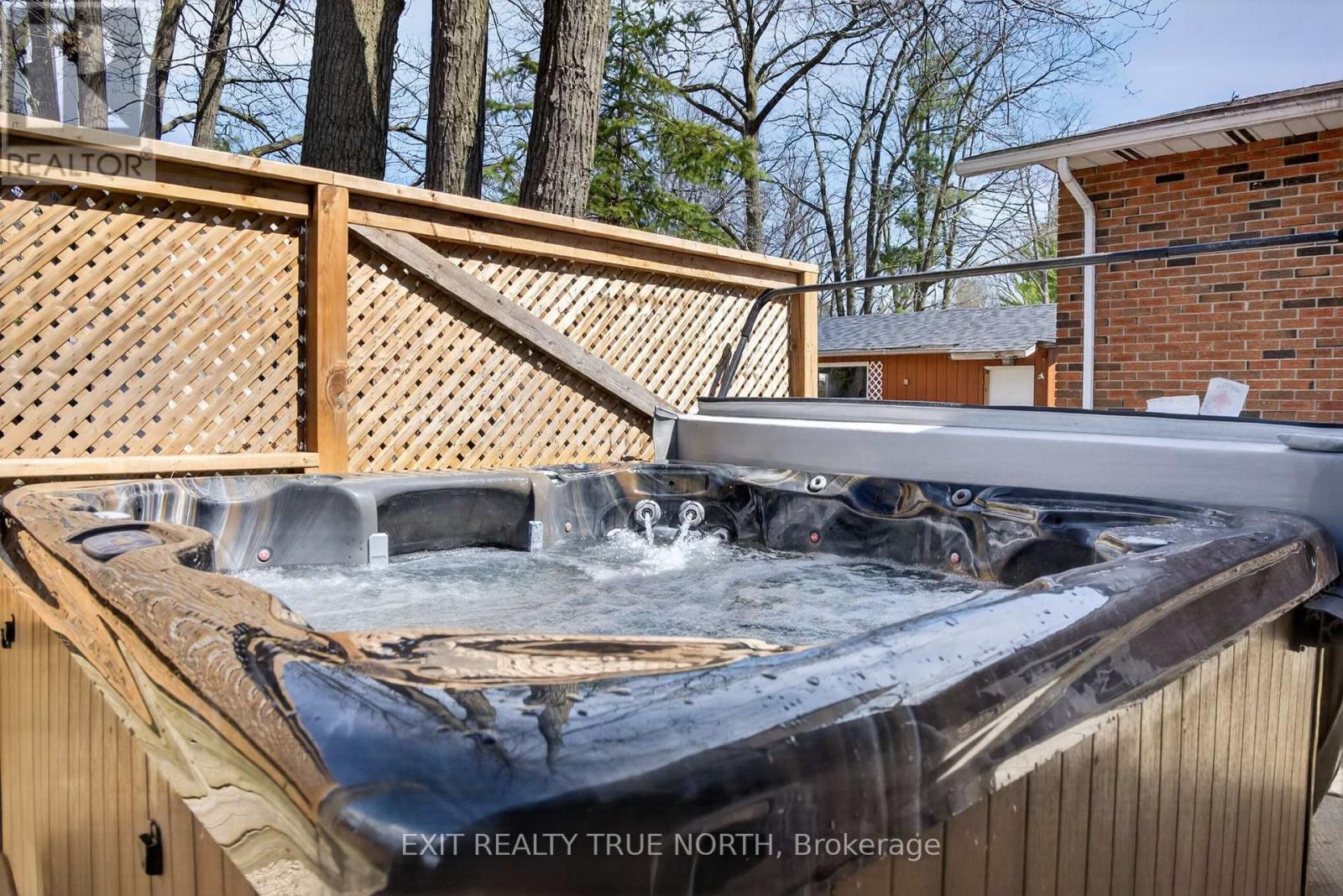 70 Knox Road W, Wasaga Beach, Ontario  L9Z 2A8 - Photo 20 - S13055020