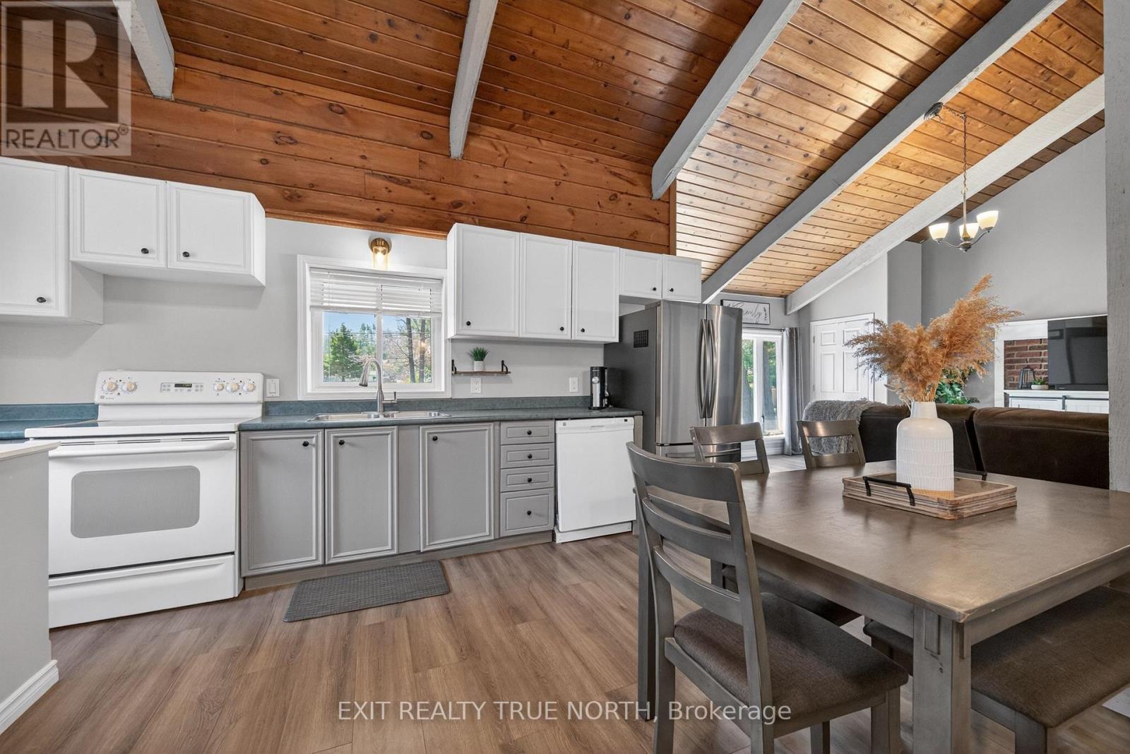 70 Knox Road W, Wasaga Beach, Ontario  L9Z 2A8 - Photo 9 - S13055020