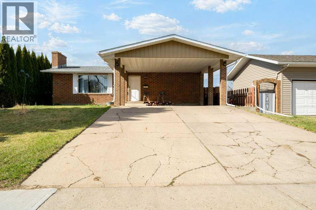 15 Currie Court Se, Medicine Hat, Alberta  T1B 1R8 - Photo 3 - A2304314