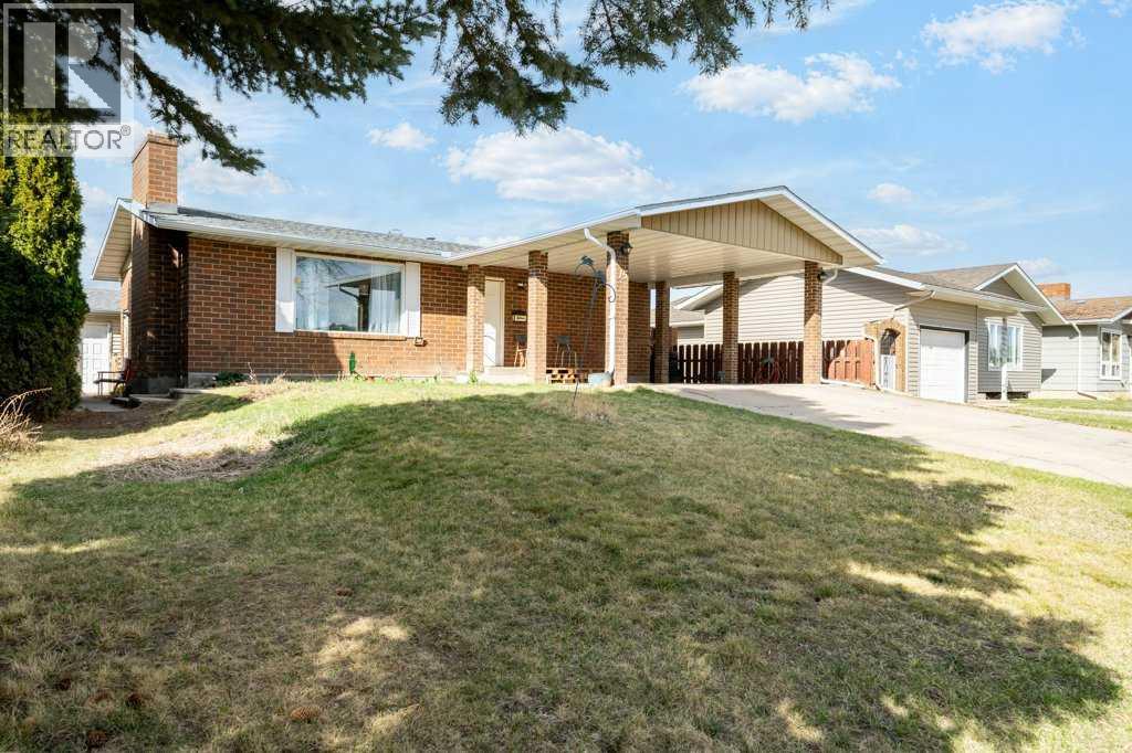 15 Currie Court Se, Medicine Hat, Alberta  T1B 1R8 - Photo 1 - A2304314
