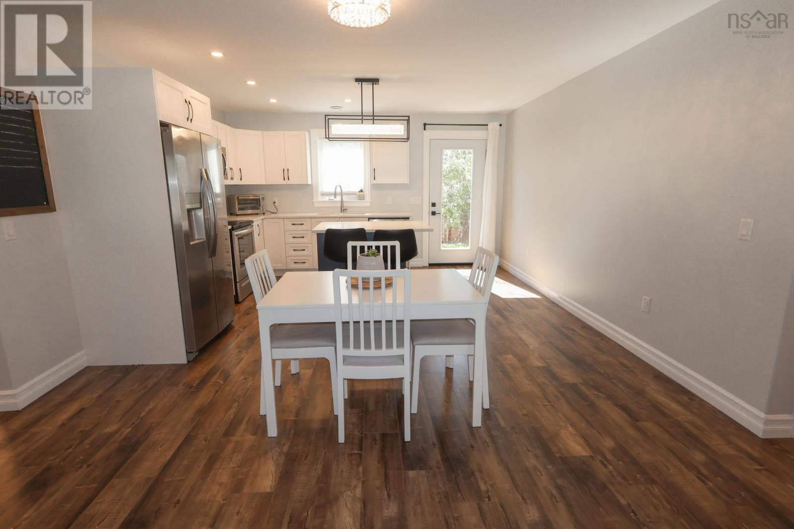 235 Winburn Avenue, Bridgewater, Nova Scotia  B4V 4A2 - Photo 6 - 202608874