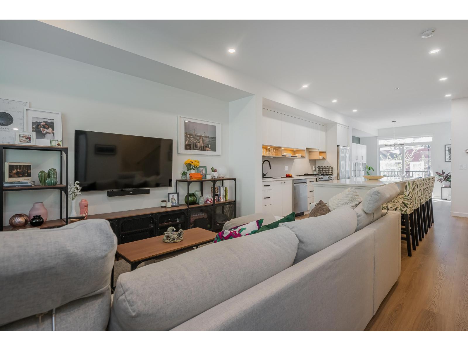 7 33929 Barker Court, Mission, British Columbia  V2V 0K2 - Photo 10 - R3116745