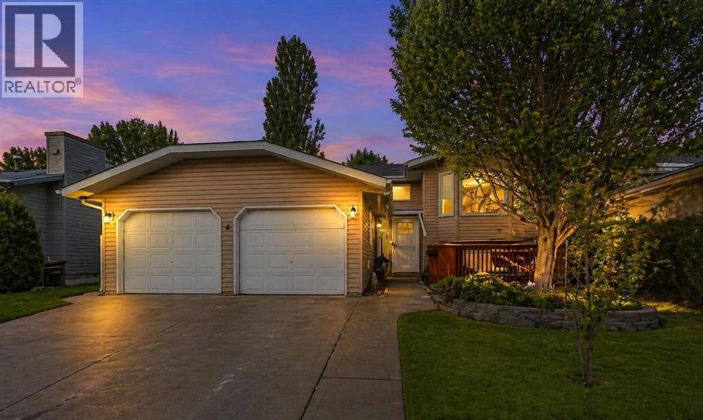 4 Blackstone Avenue, Lacombe, Alberta