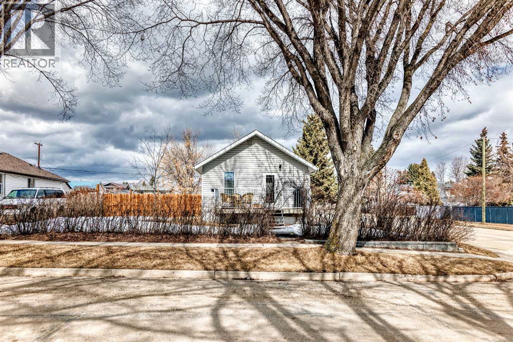 5602 51 Avenue, Lacombe, Alberta  T4L 1K9 - Photo 30 - A2300758
