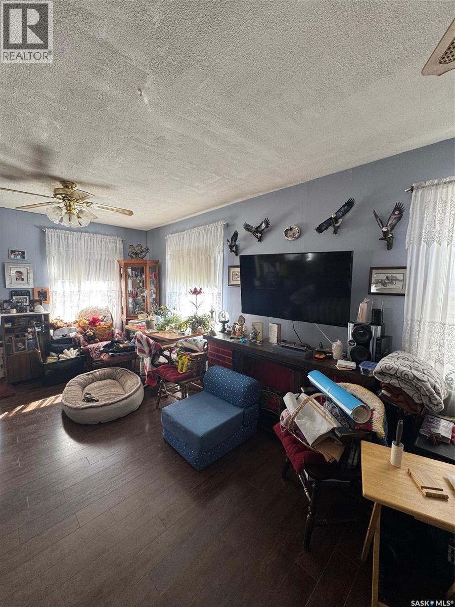 309 Main Street, Maymont, Saskatchewan  S0M 1T0 - Photo 3 - SK034203