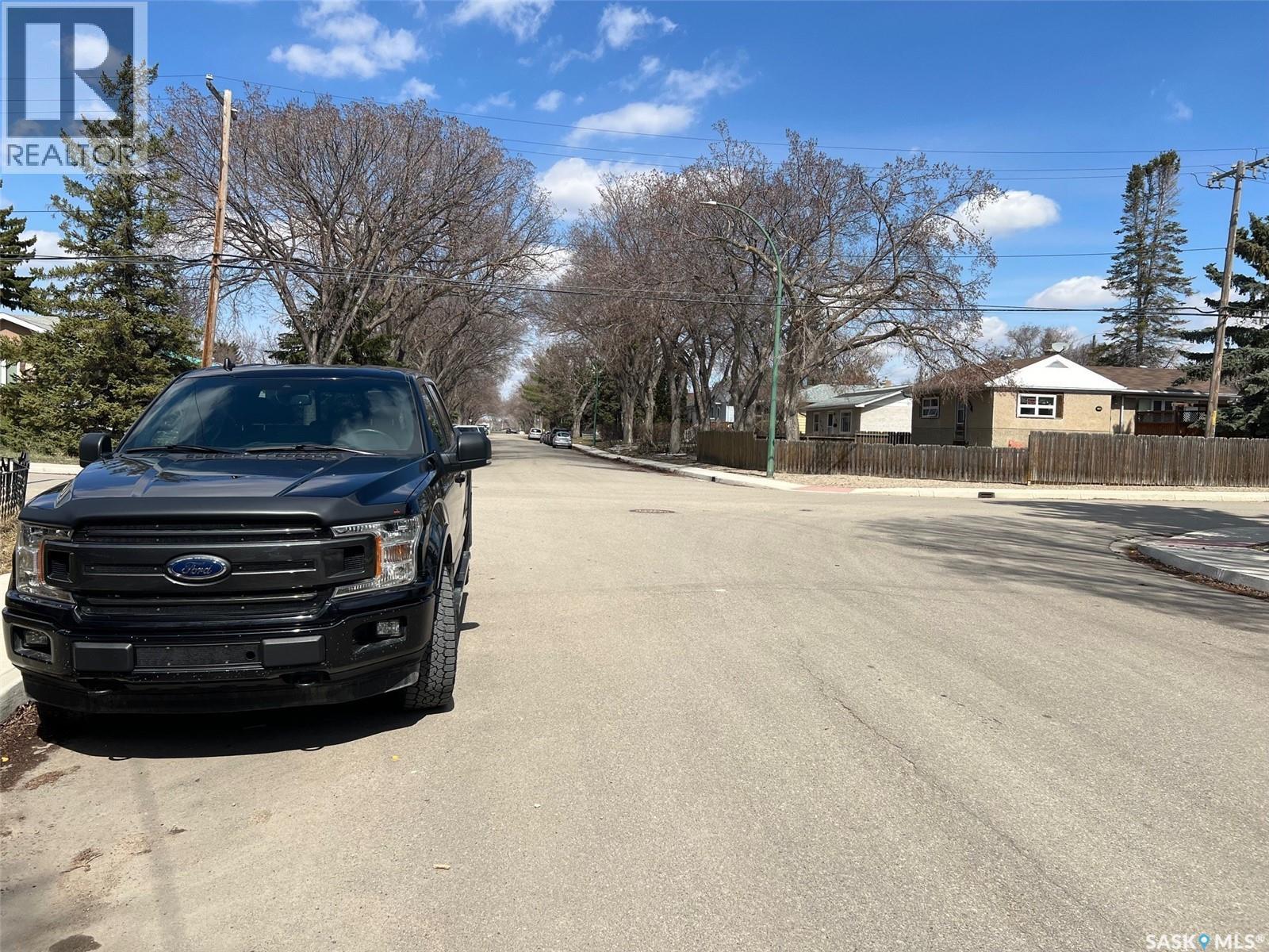 802 Princess Street, Regina, Saskatchewan  S4T 3X9 - Photo 38 - SK034174