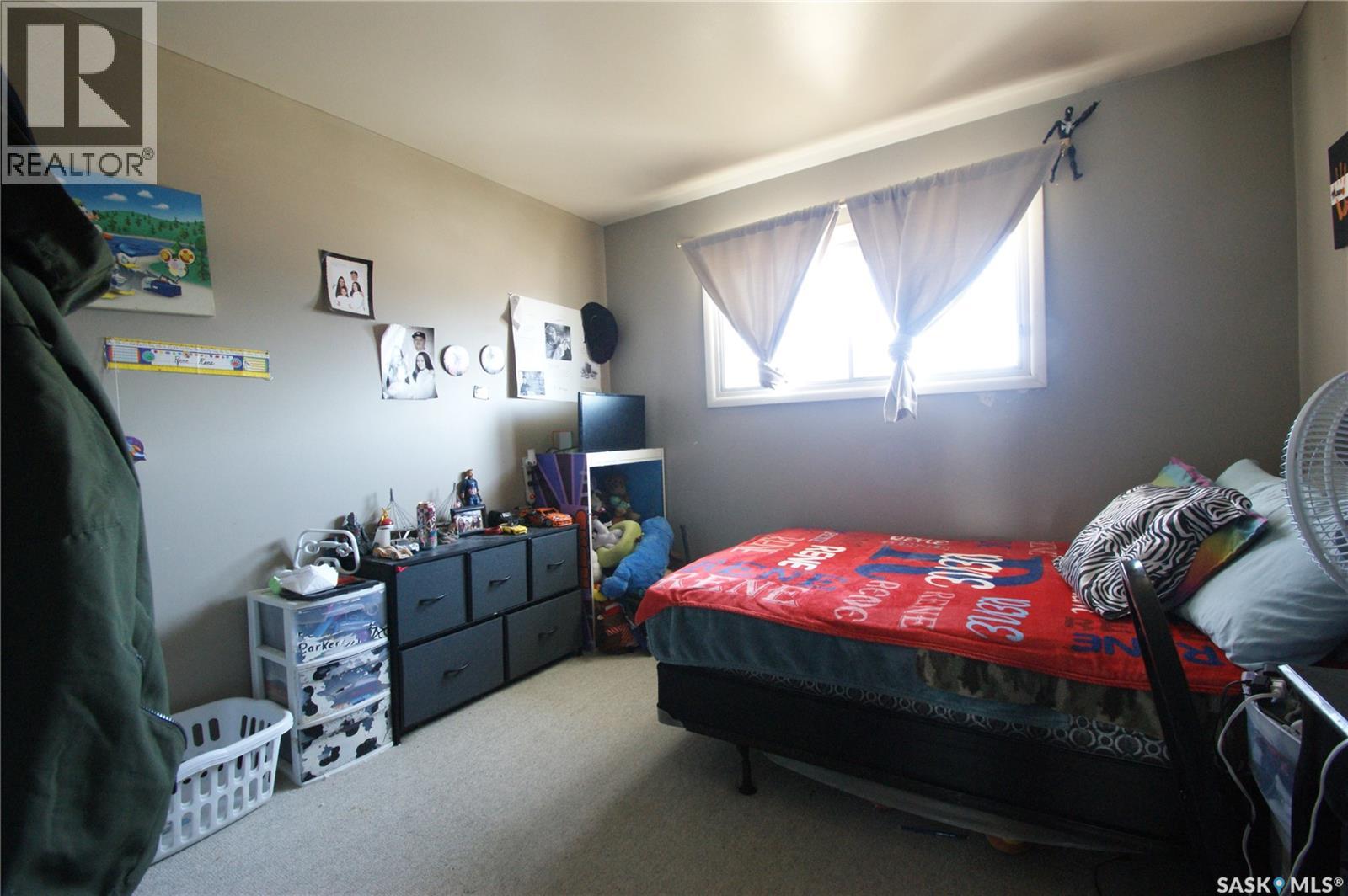 1637 Edward Avenue, Saskatoon, Saskatchewan  S7K 3B5 - Photo 6 - SK034095