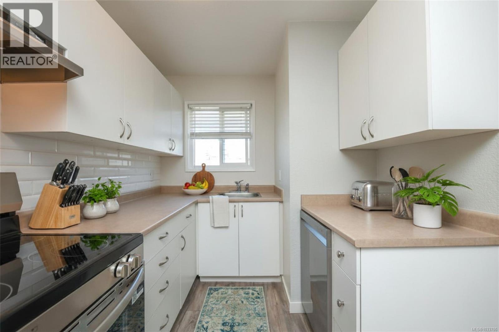 11 1720 13th St, Courtenay, British Columbia  V9N 6C1 - Photo 4 - 1033786