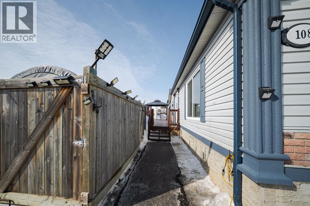 108 Fir Street, Fort Mcmurray, Alberta  T9K 0K2 - Photo 35 - A2299579