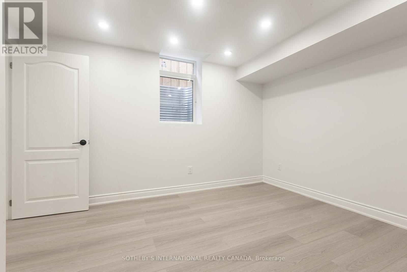 Basement - 1182 Blueheron Boulevard, Mississauga, Ontario  L5V 2E1 - Photo 10 - W13054934