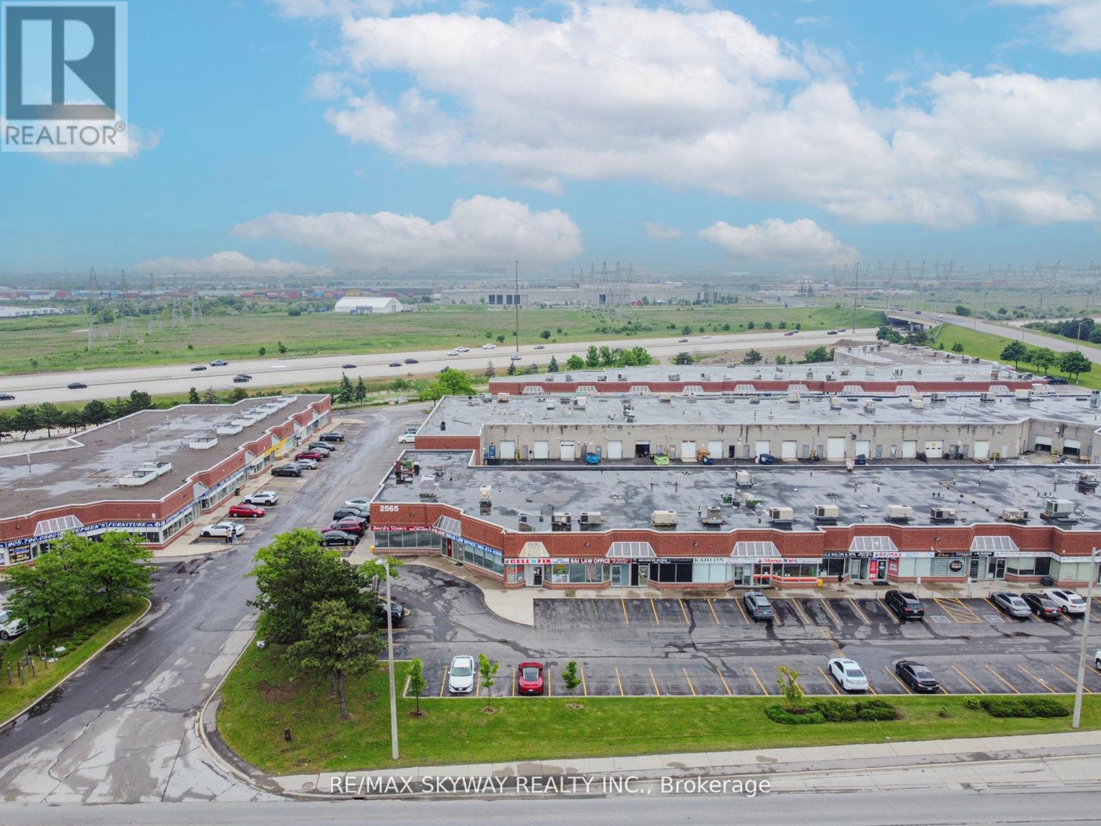 13 - 2565 Steeles Avenue E, Brampton, Ontario  L6T 4L6 - Photo 2 - W13054986