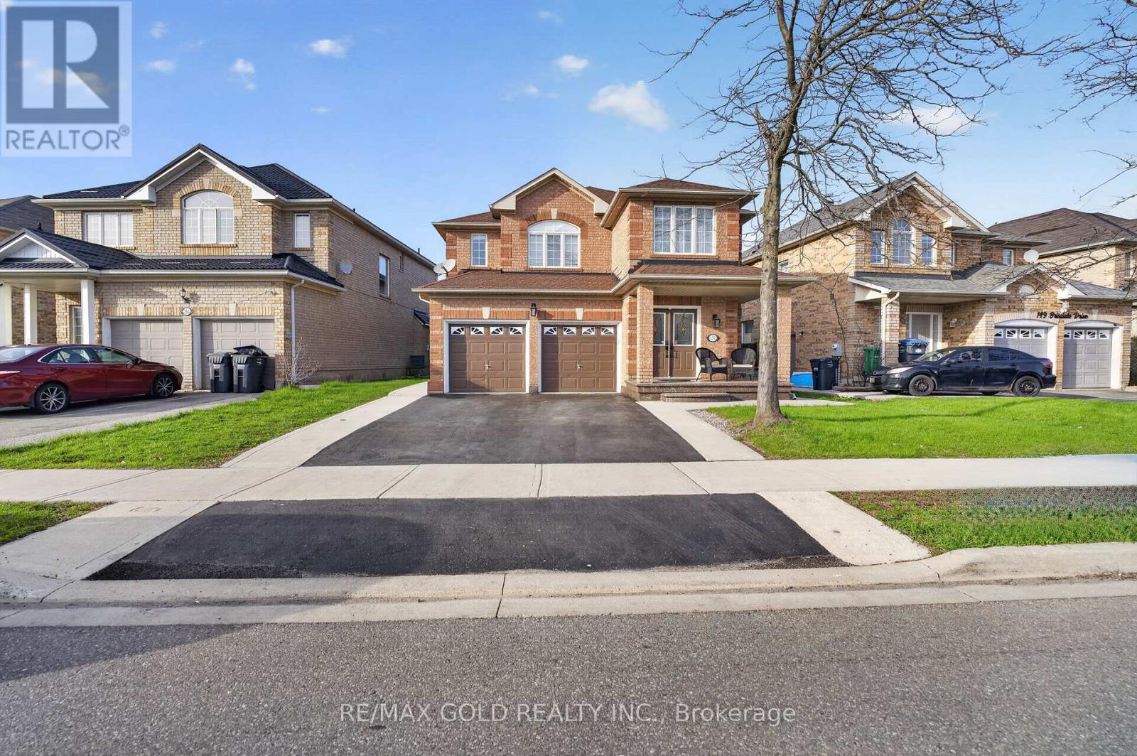 151 BRISDALE DRIVE, Brampton, Ontario