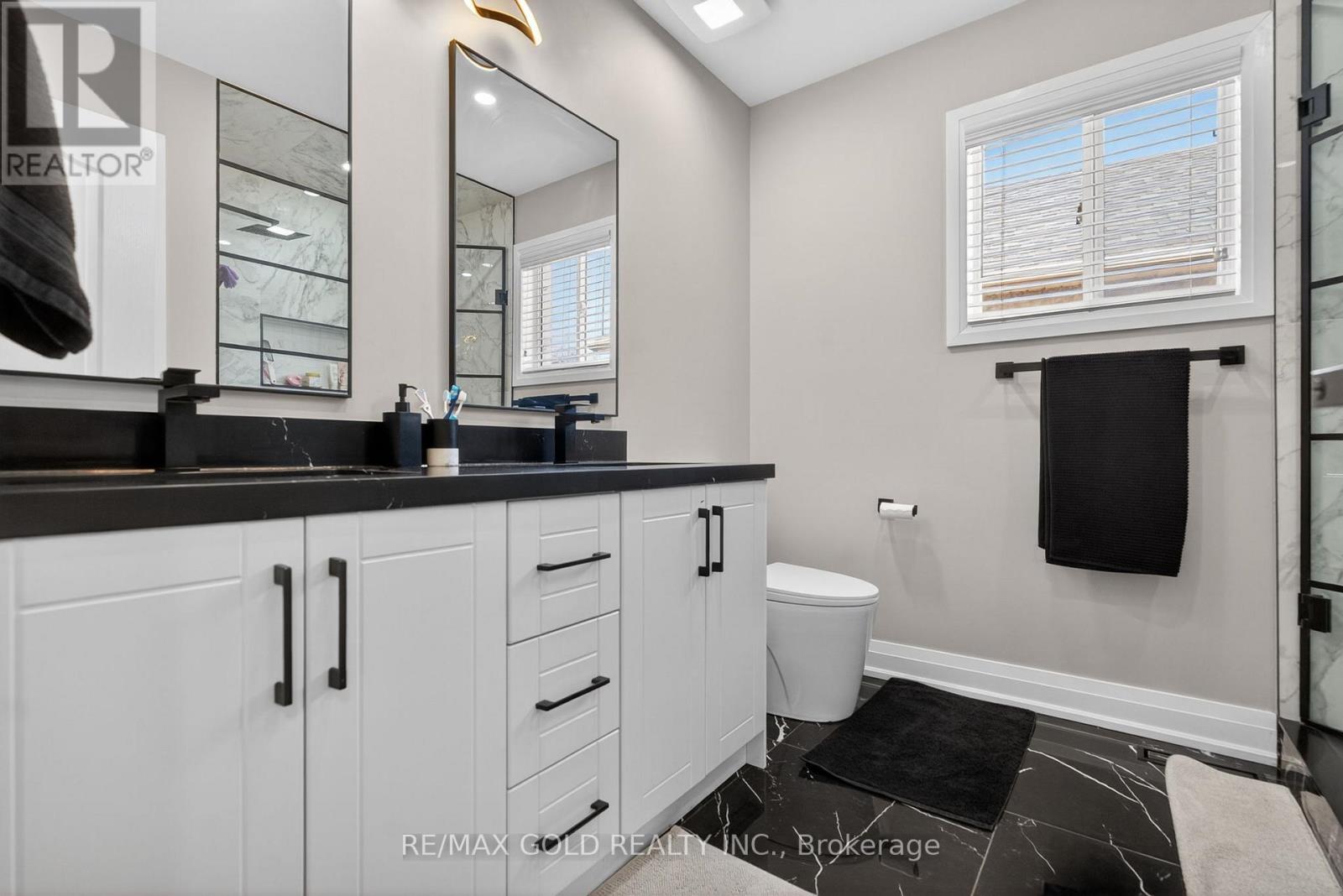 151 Brisdale Drive, Brampton, Ontario  L7A 2Y8 - Photo 11 - W13055006