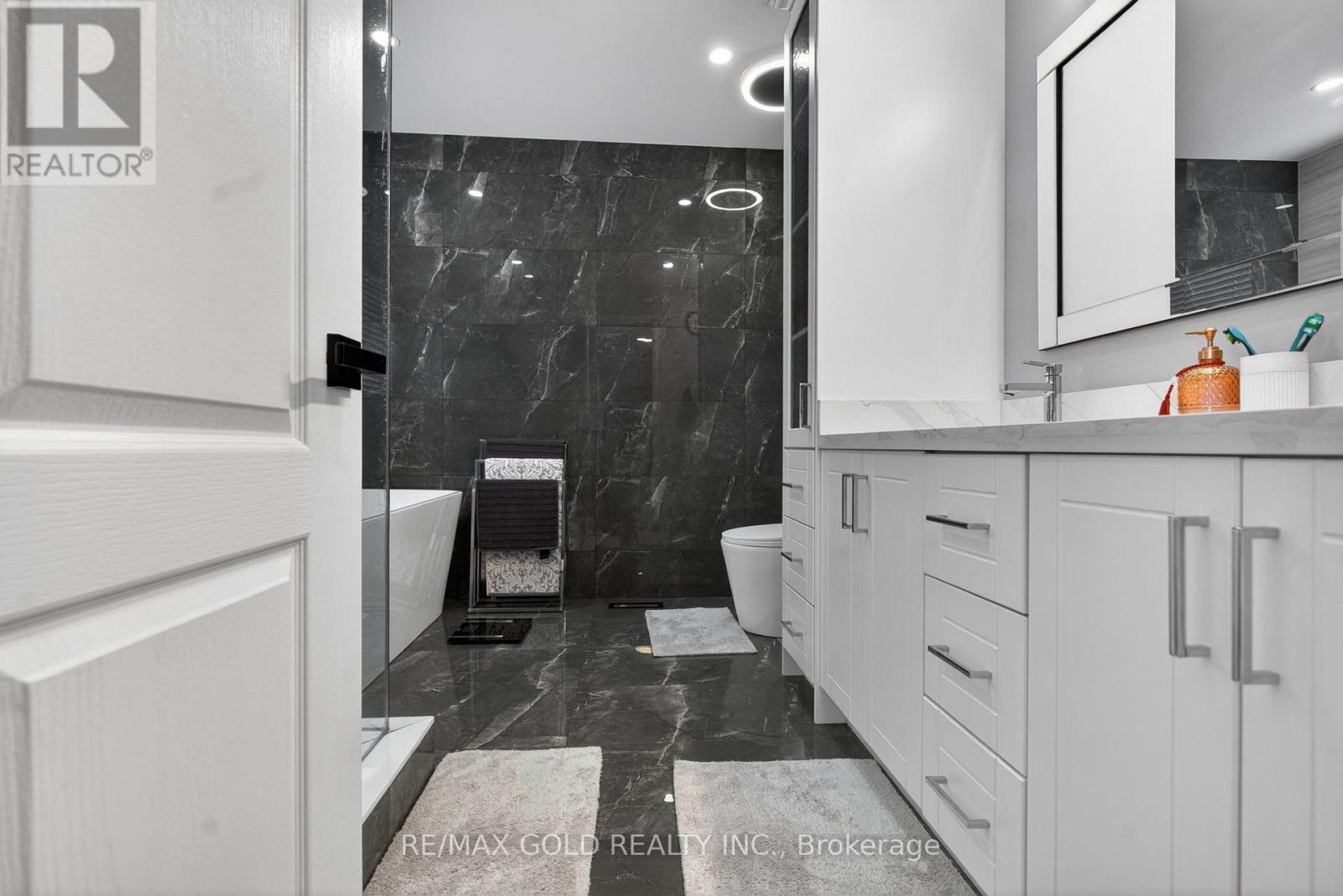 151 Brisdale Drive, Brampton, Ontario  L7A 2Y8 - Photo 16 - W13055006